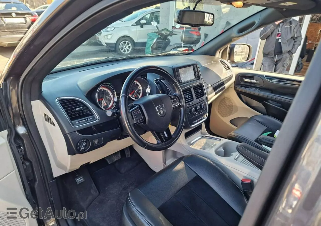 DODGE Grand Caravan 