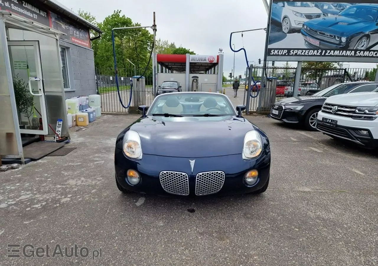 PONTIAC Solstice 