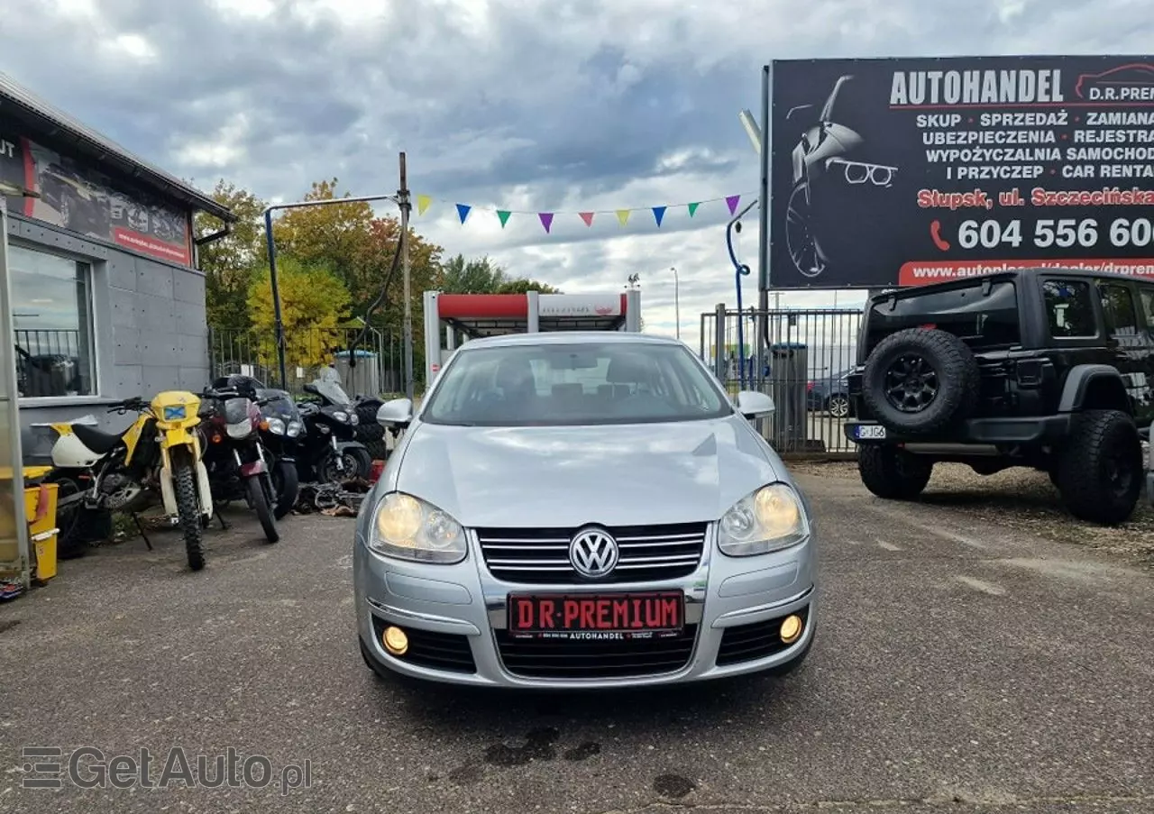 VOLKSWAGEN Jetta 1.6 Trendline