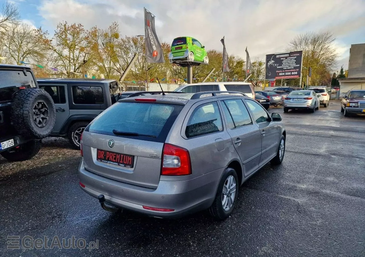 SKODA Octavia Combi 1.4 TSI DSG FAMILY