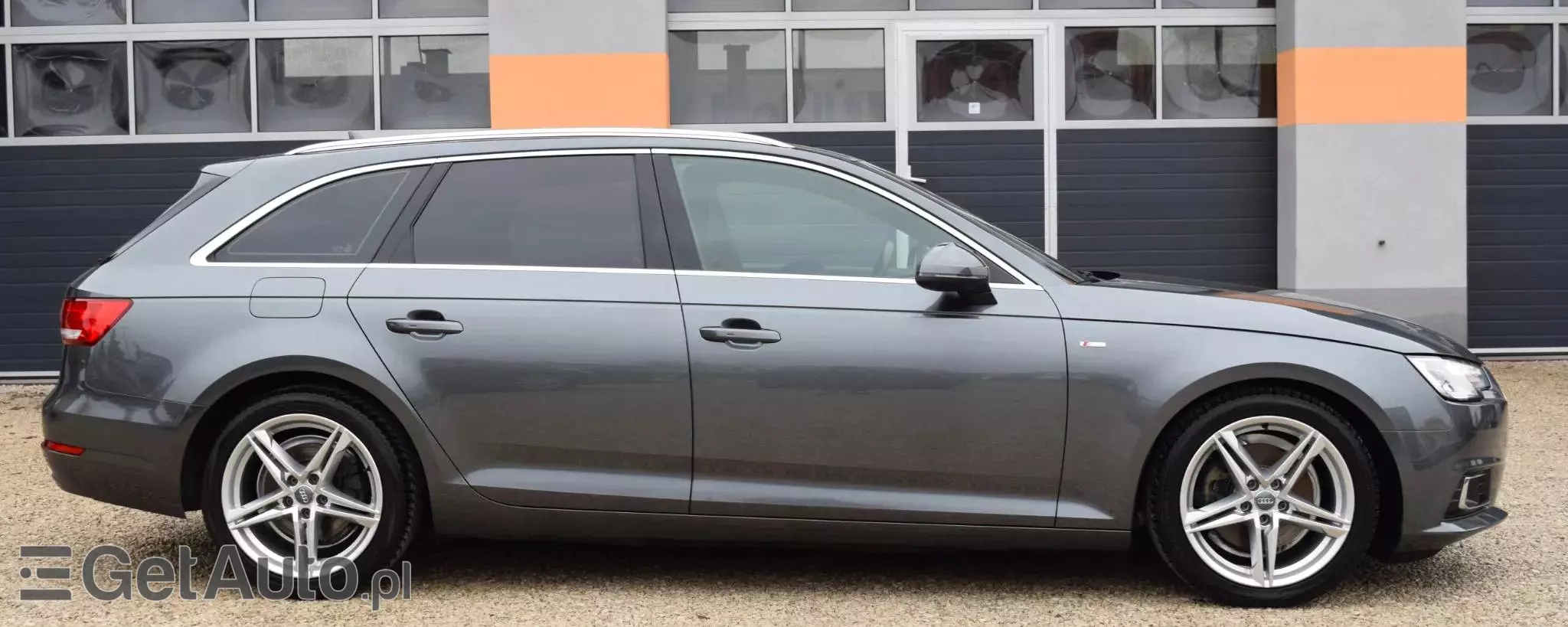 AUDI A4 Avant 35 TDI S tronic S line