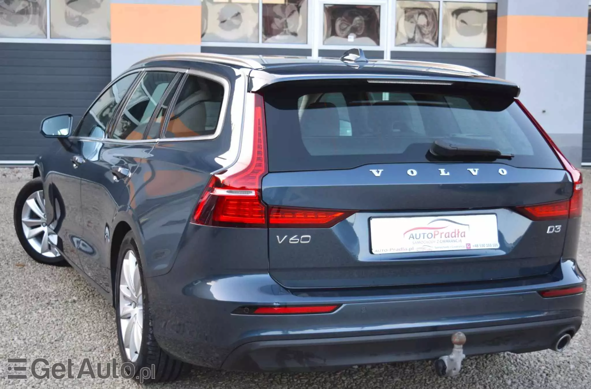 VOLVO V60 D3 Drive-E Dynamic Edition (Momentum)