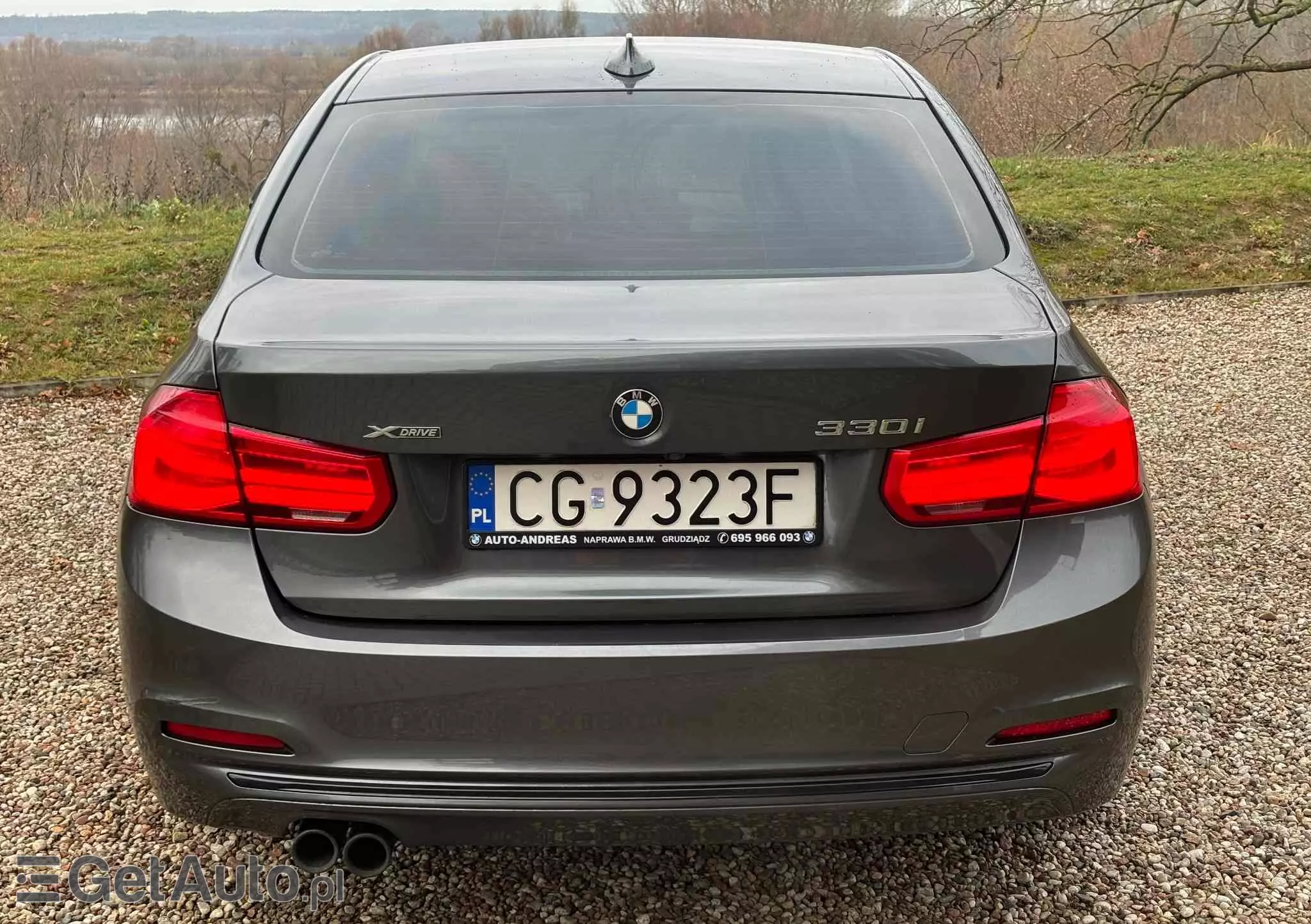 BMW Seria 3 330i