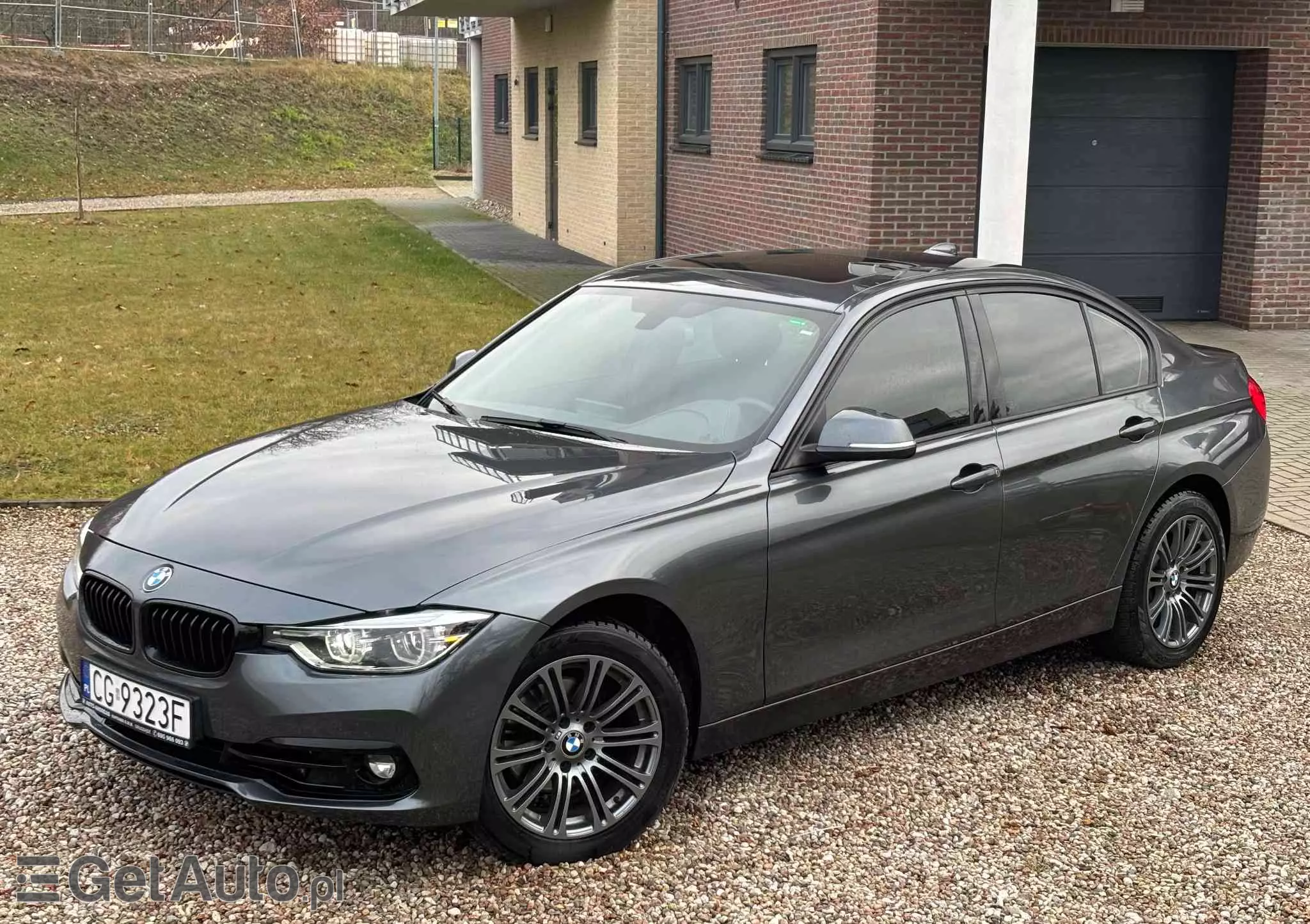 BMW Seria 3 330i