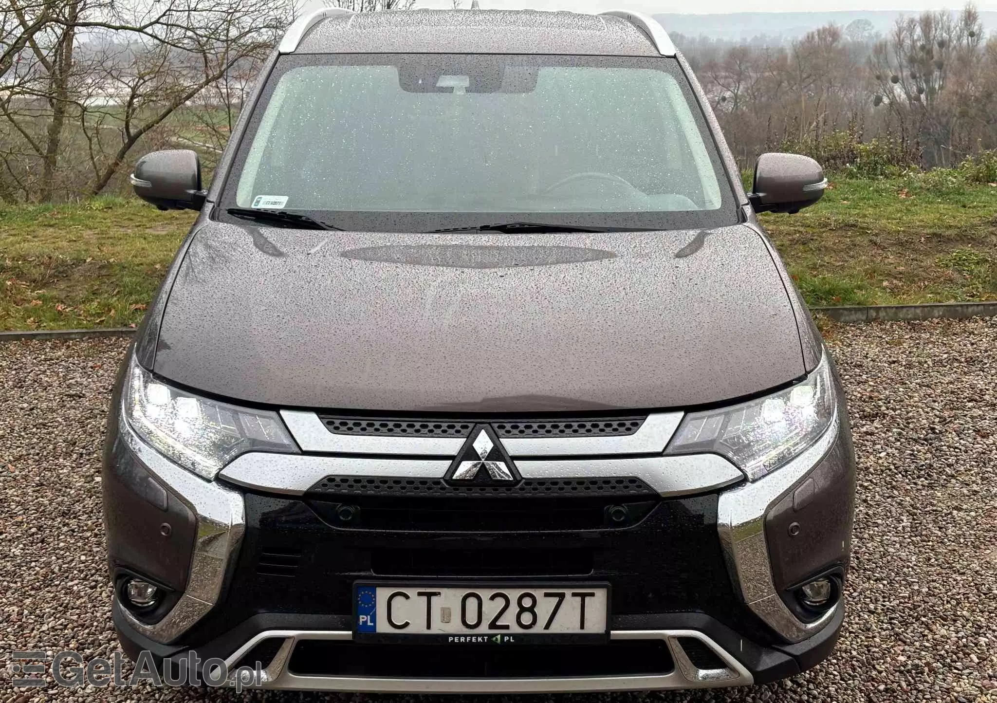 MITSUBISHI Outlander 2.0 Instyle Navi 4WD CVT