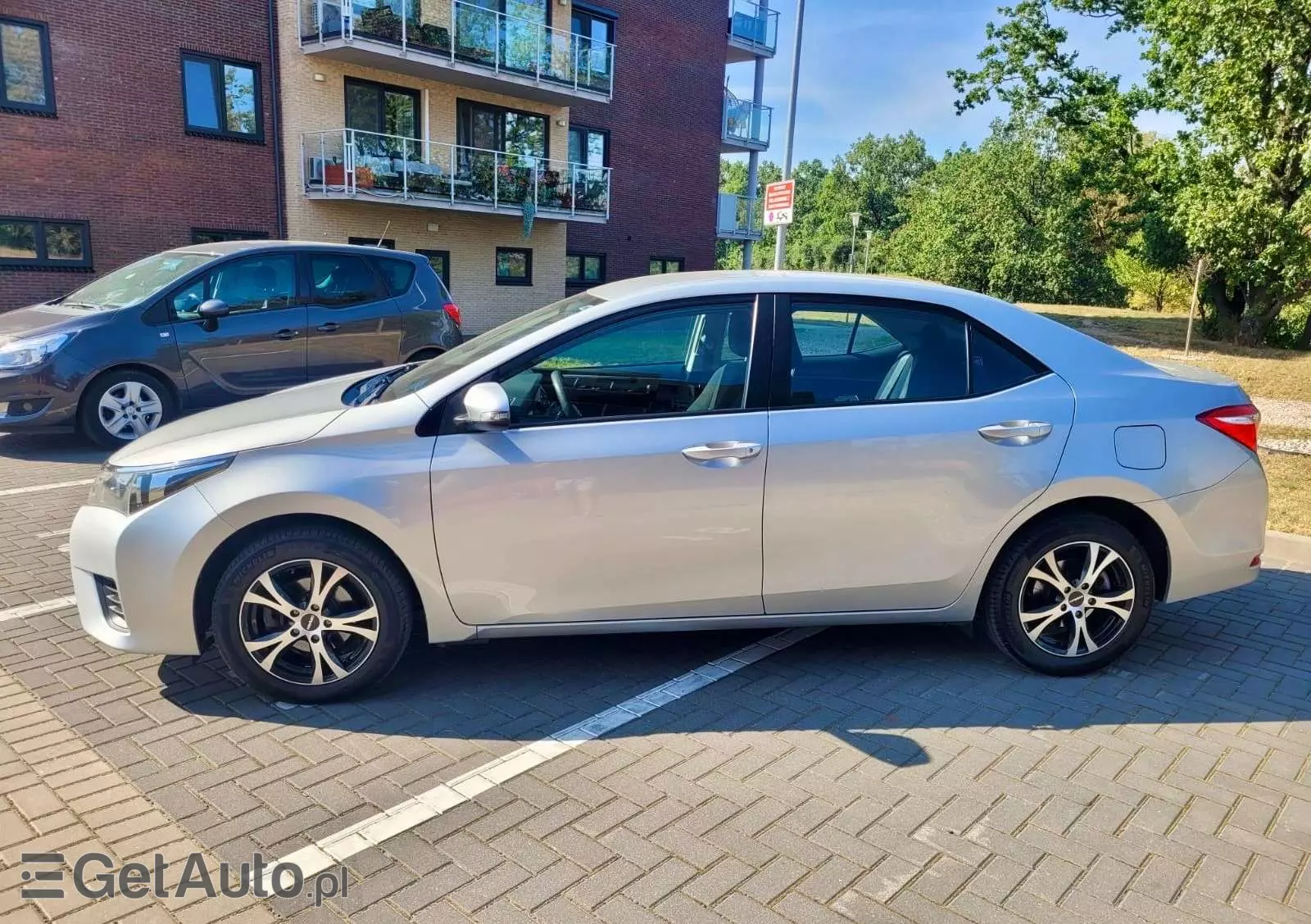 TOYOTA Corolla 1.33 Premium