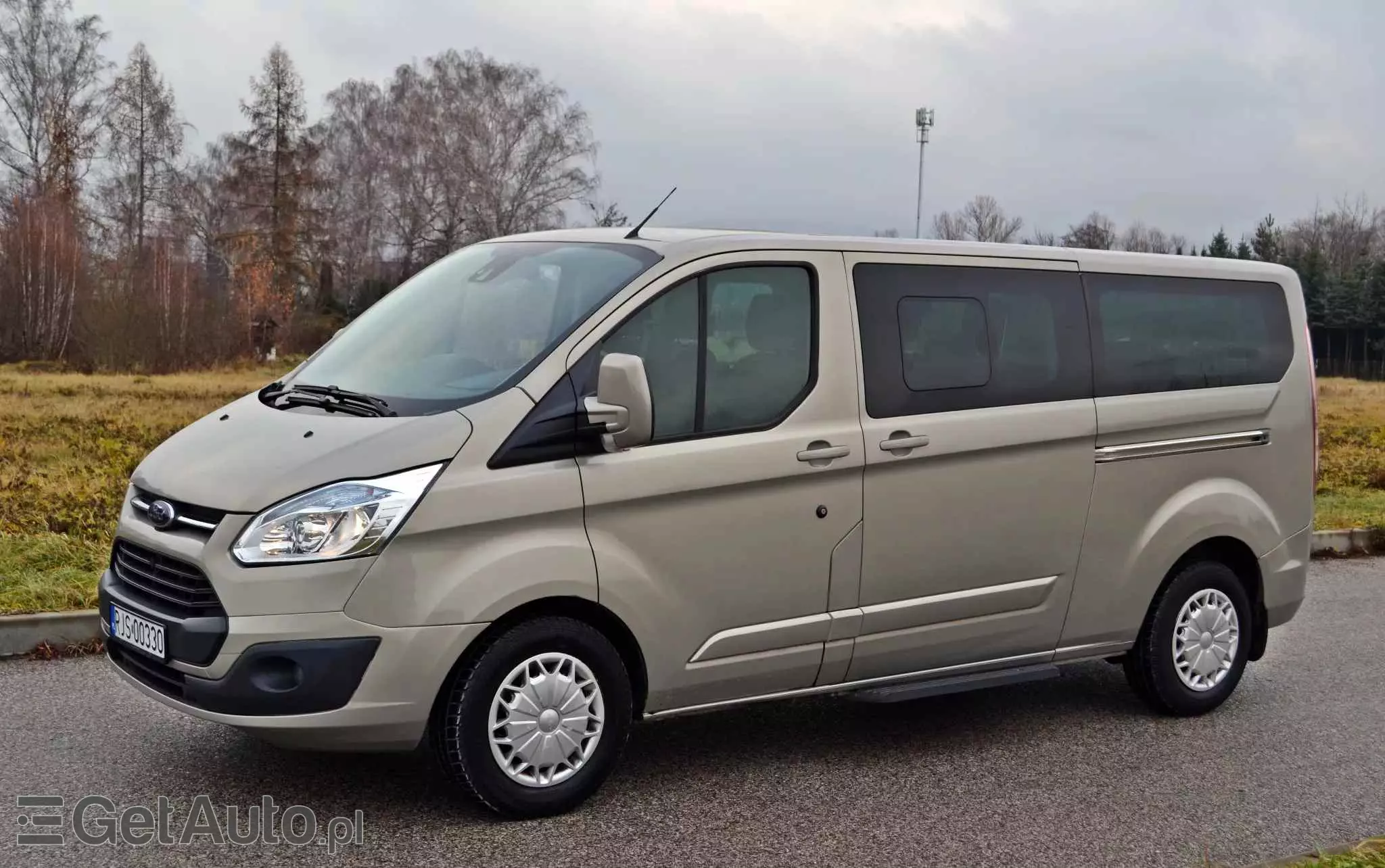 FORD Tourneo Custom 