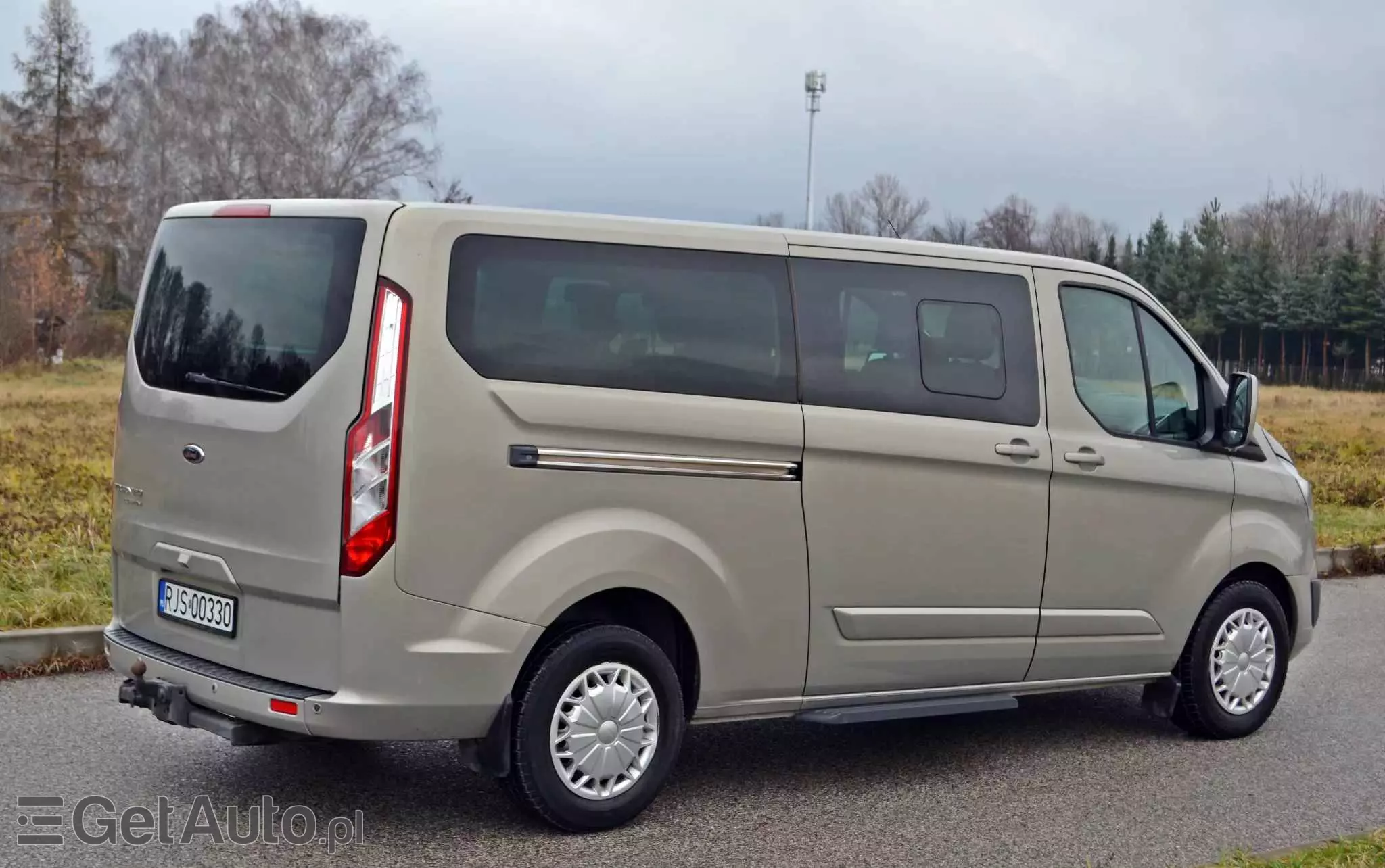 FORD Tourneo Custom 