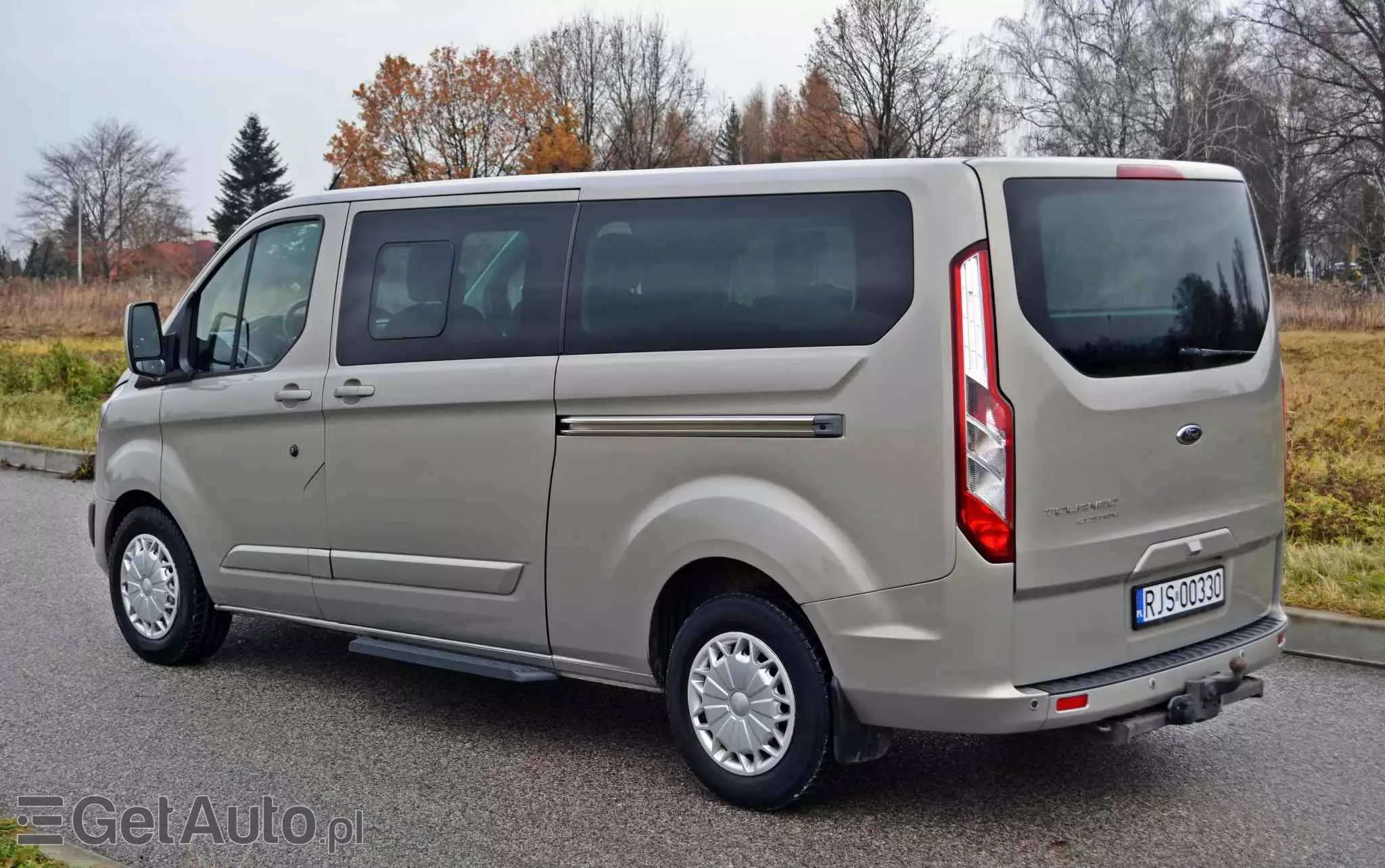 FORD Tourneo Custom 