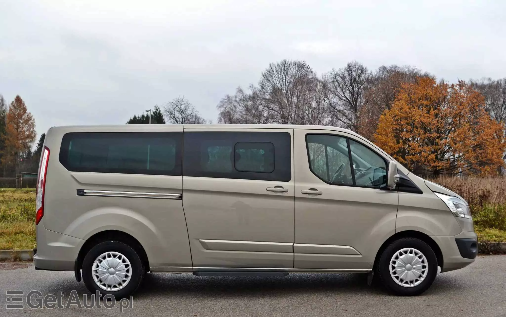 FORD Tourneo Custom 