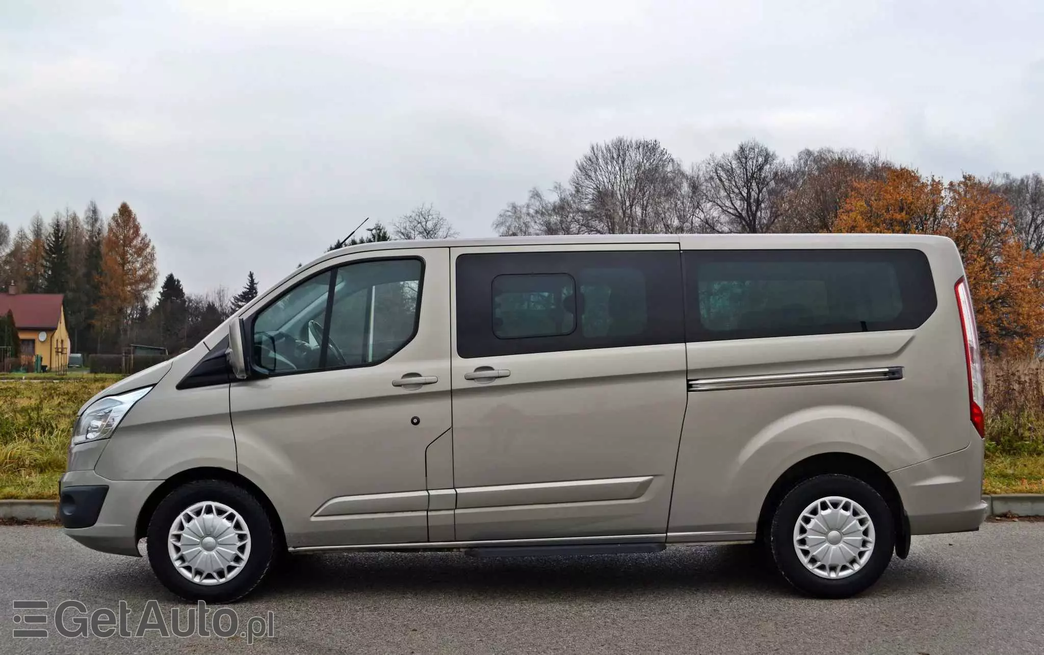 FORD Tourneo Custom 