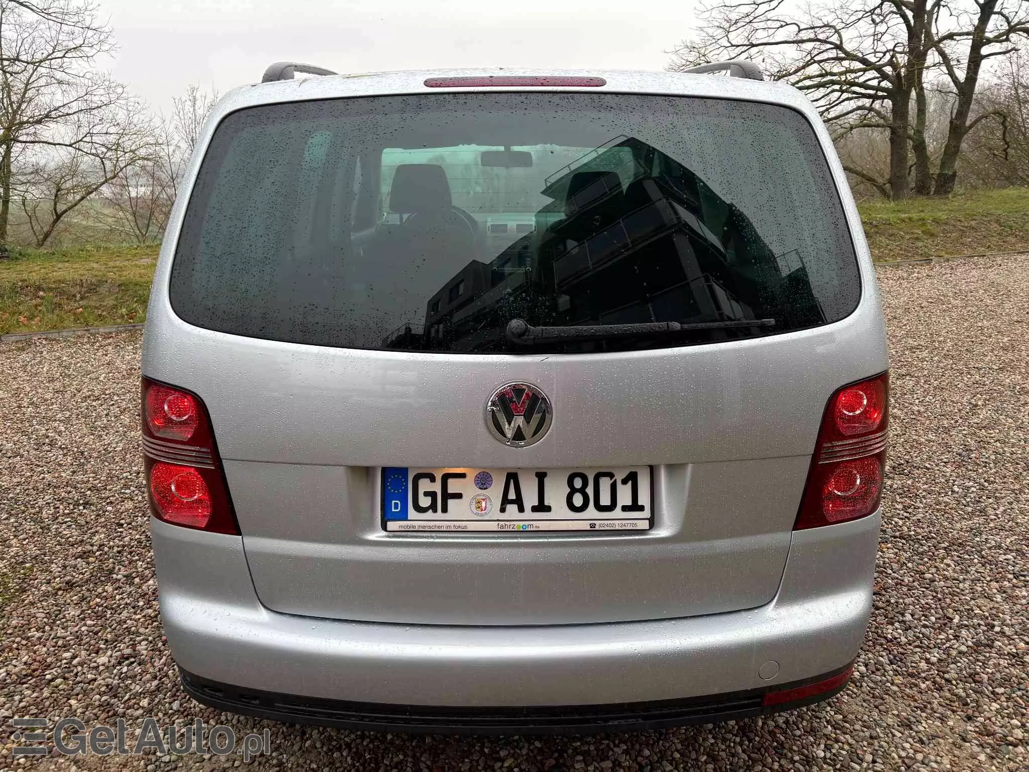 VOLKSWAGEN Touran 