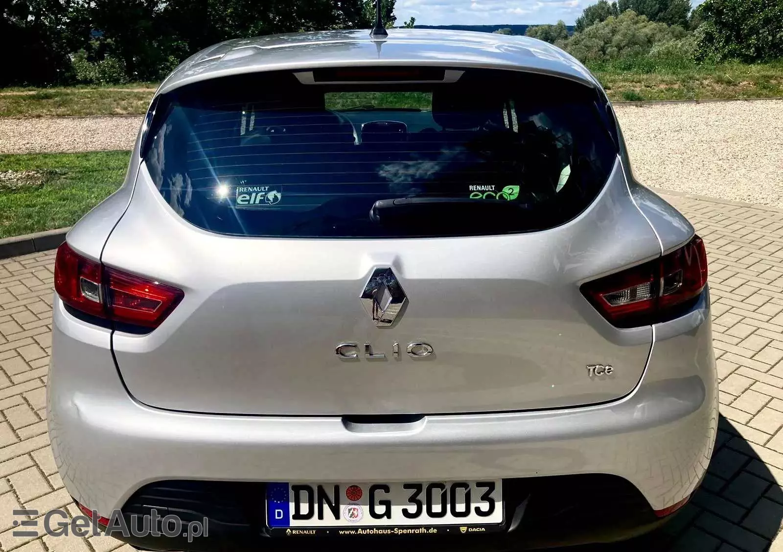 RENAULT Clio TCe 90 INTENS