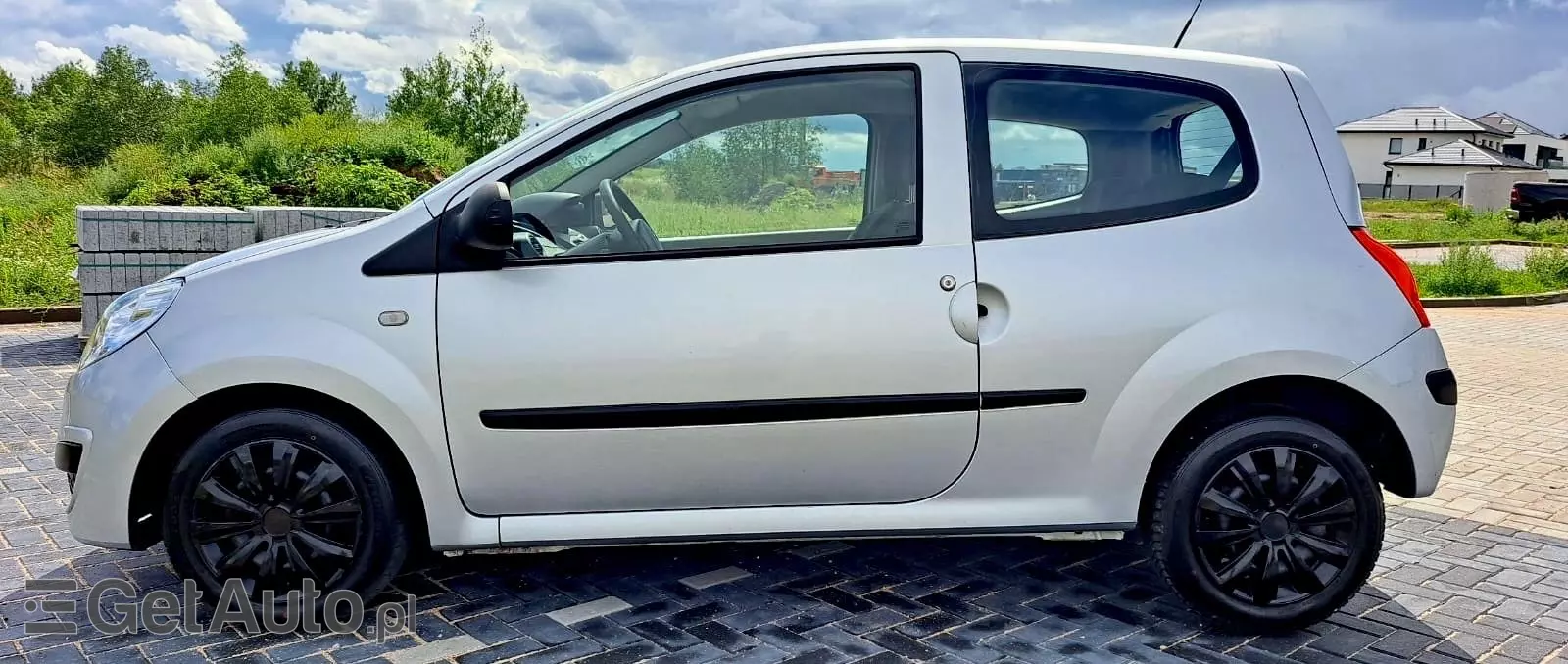 RENAULT Twingo 