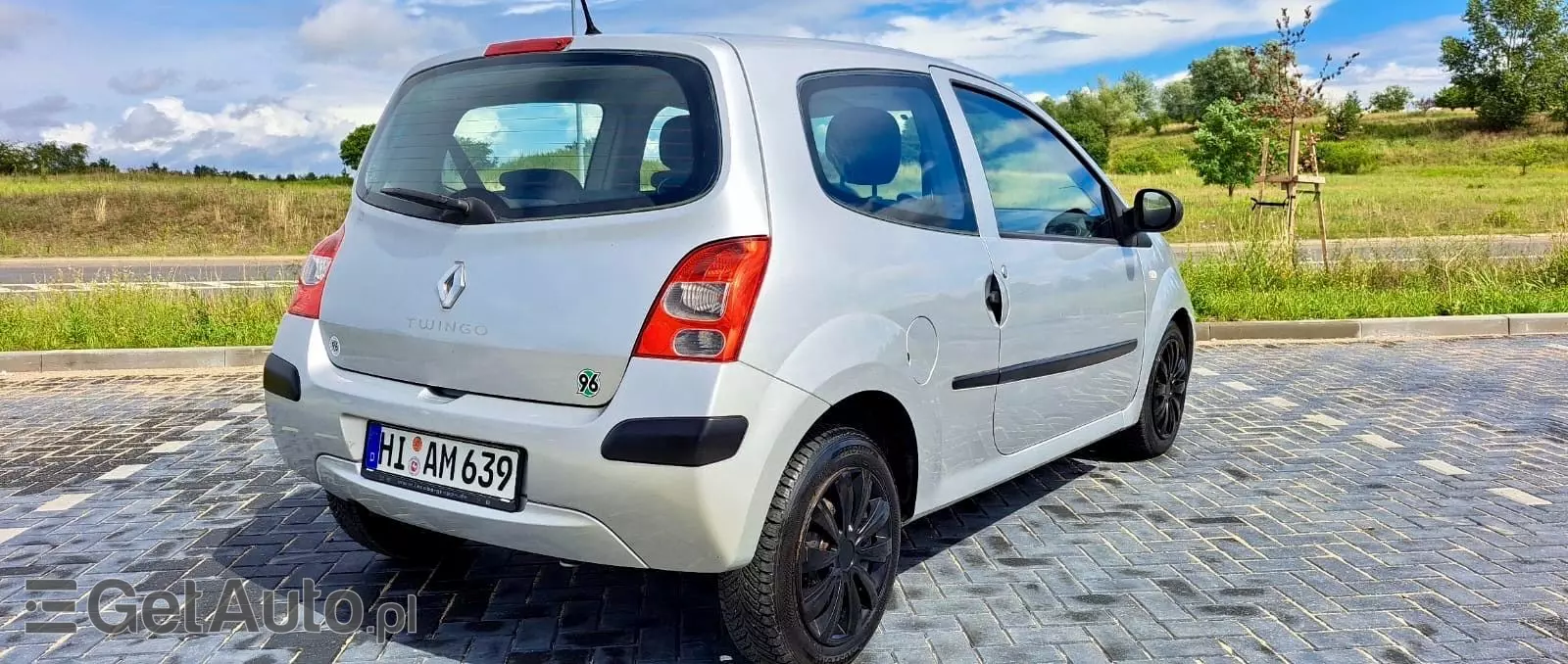 RENAULT Twingo 