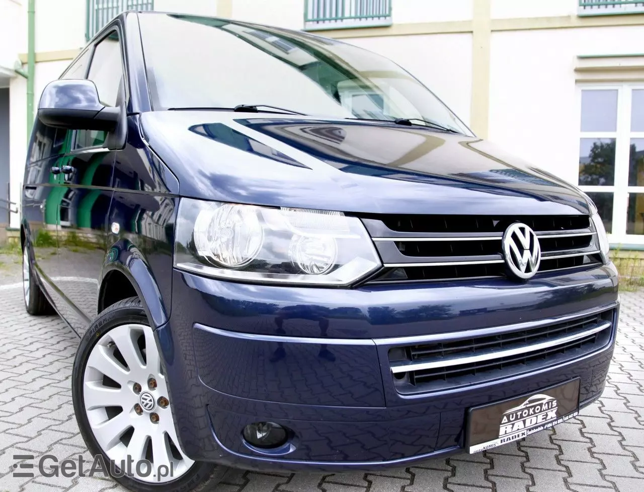 VOLKSWAGEN Caravelle 