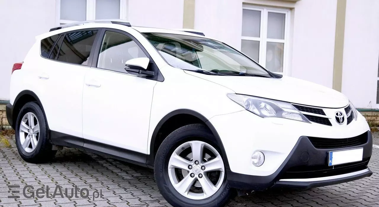 TOYOTA RAV4 2.2 D-4D 4x4 Executive