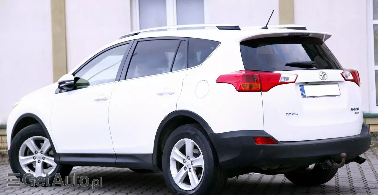 TOYOTA RAV4 2.2 D-4D 4x4 Executive