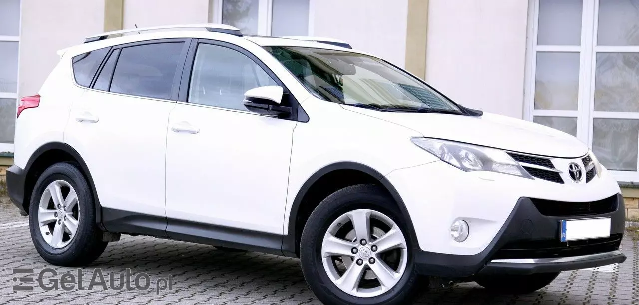 TOYOTA RAV4 2.2 D-4D 4x4 Executive