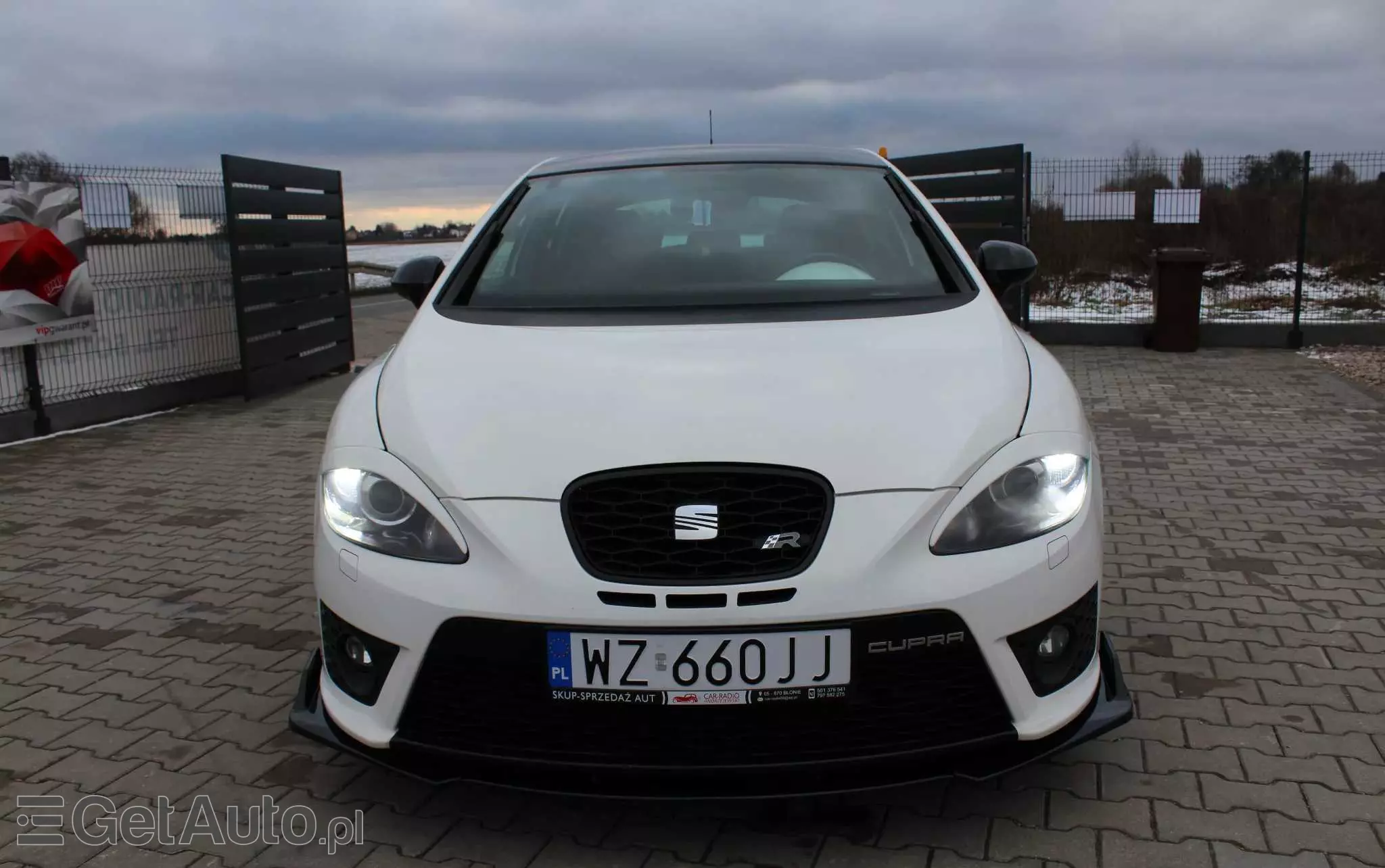 SEAT Leon 2.0 TSI Cupra R