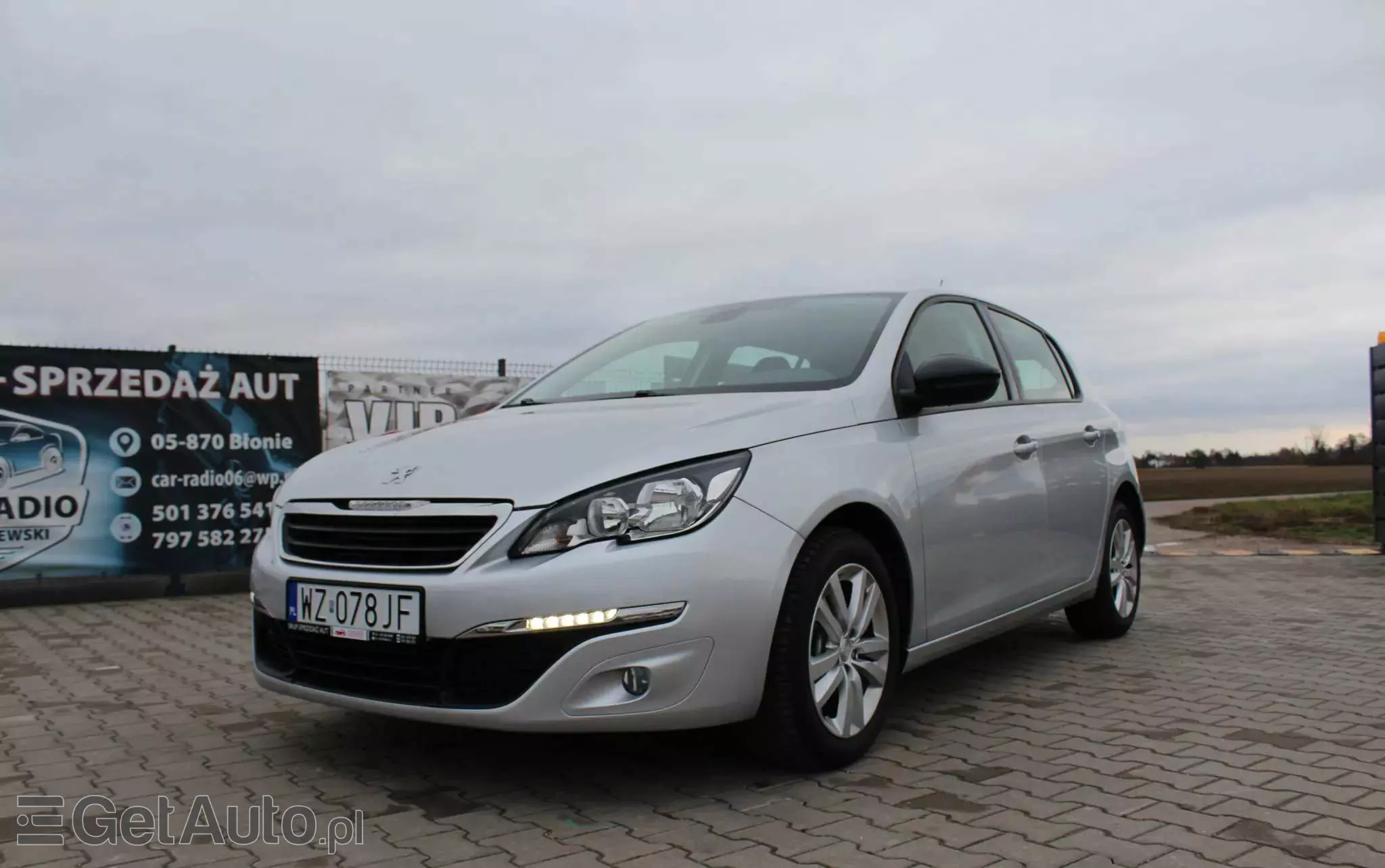 PEUGEOT 308 