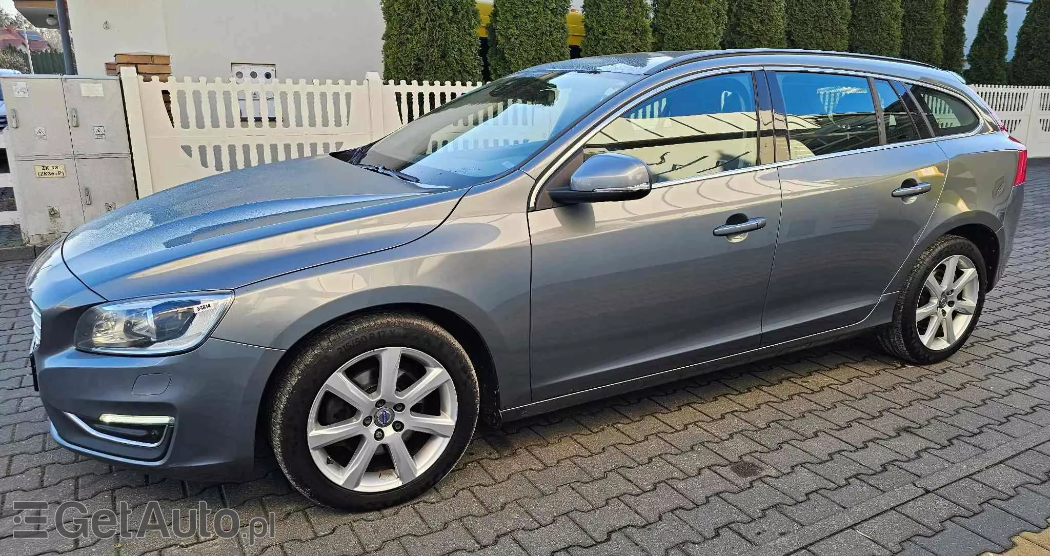 VOLVO V60 D4 Geartronic Summum