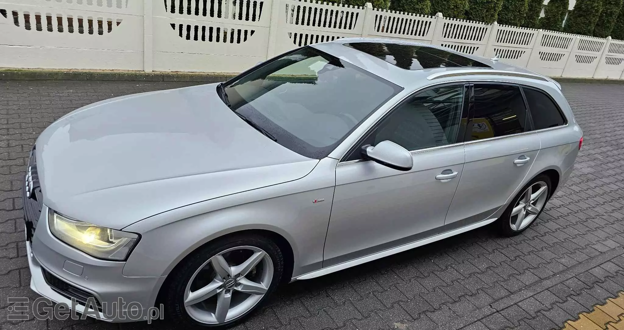 AUDI A4 Avant 2.0 TDI ultra S tronic sport