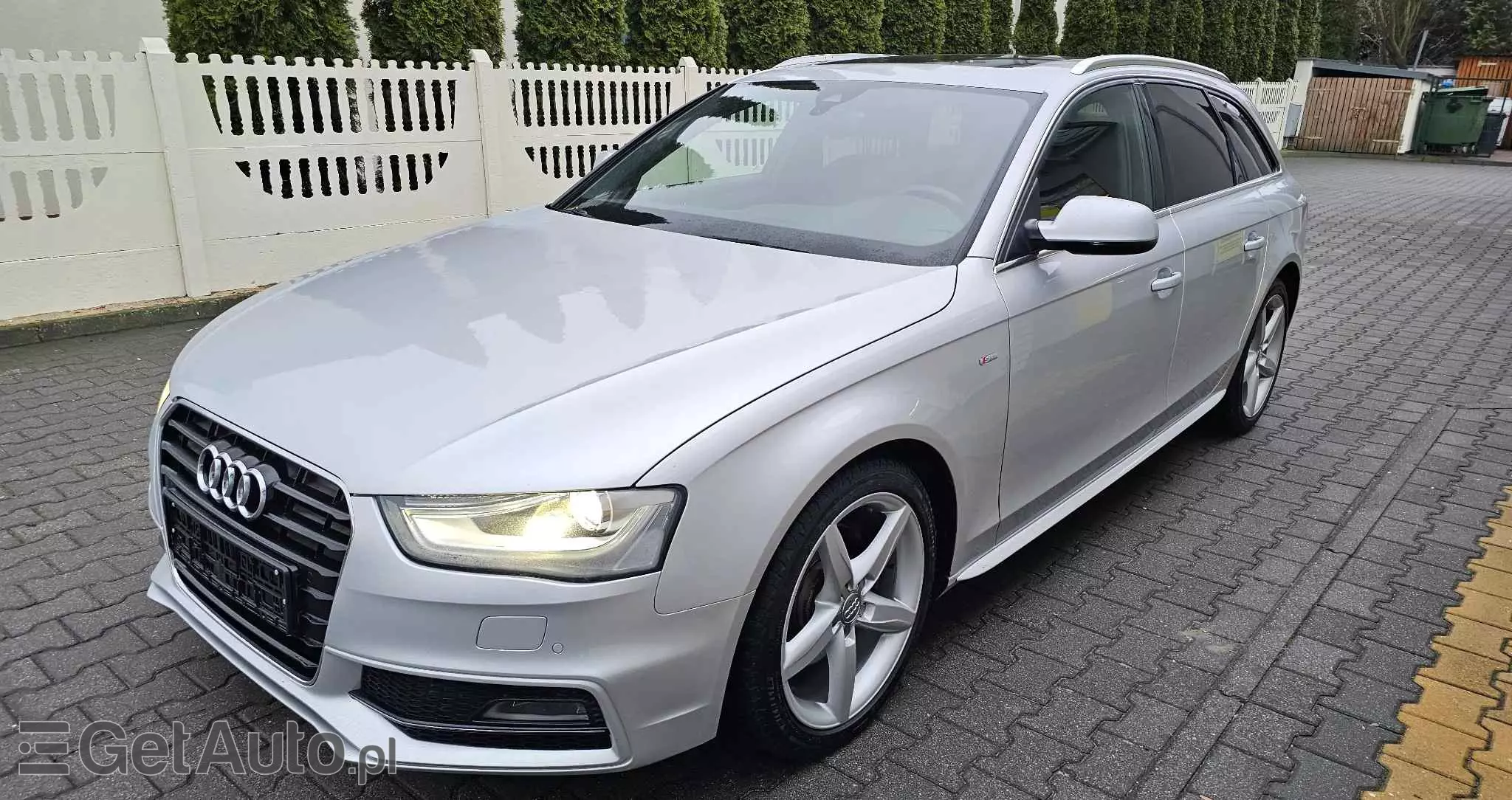 AUDI A4 Avant 2.0 TDI ultra S tronic sport