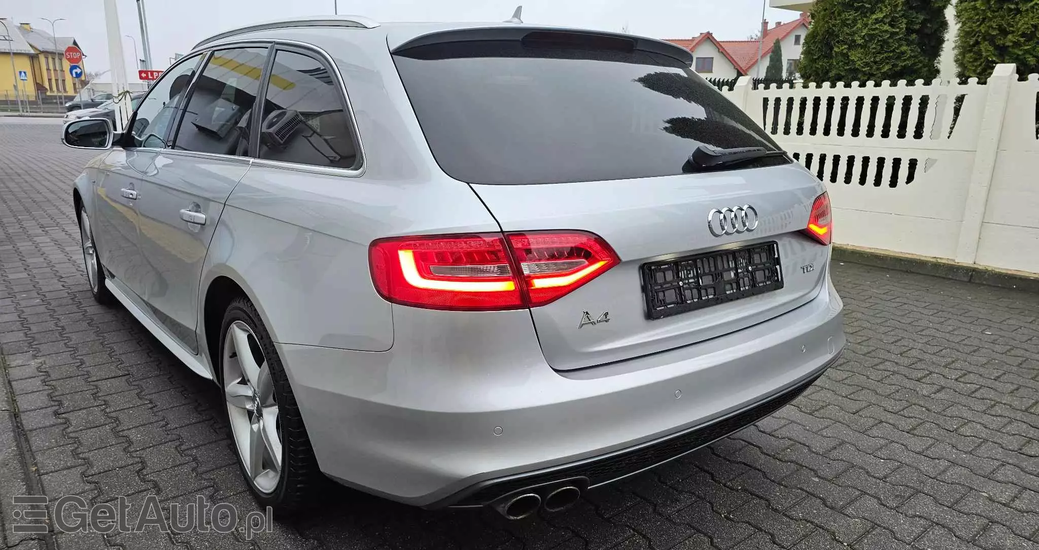 AUDI A4 Avant 2.0 TDI ultra S tronic sport