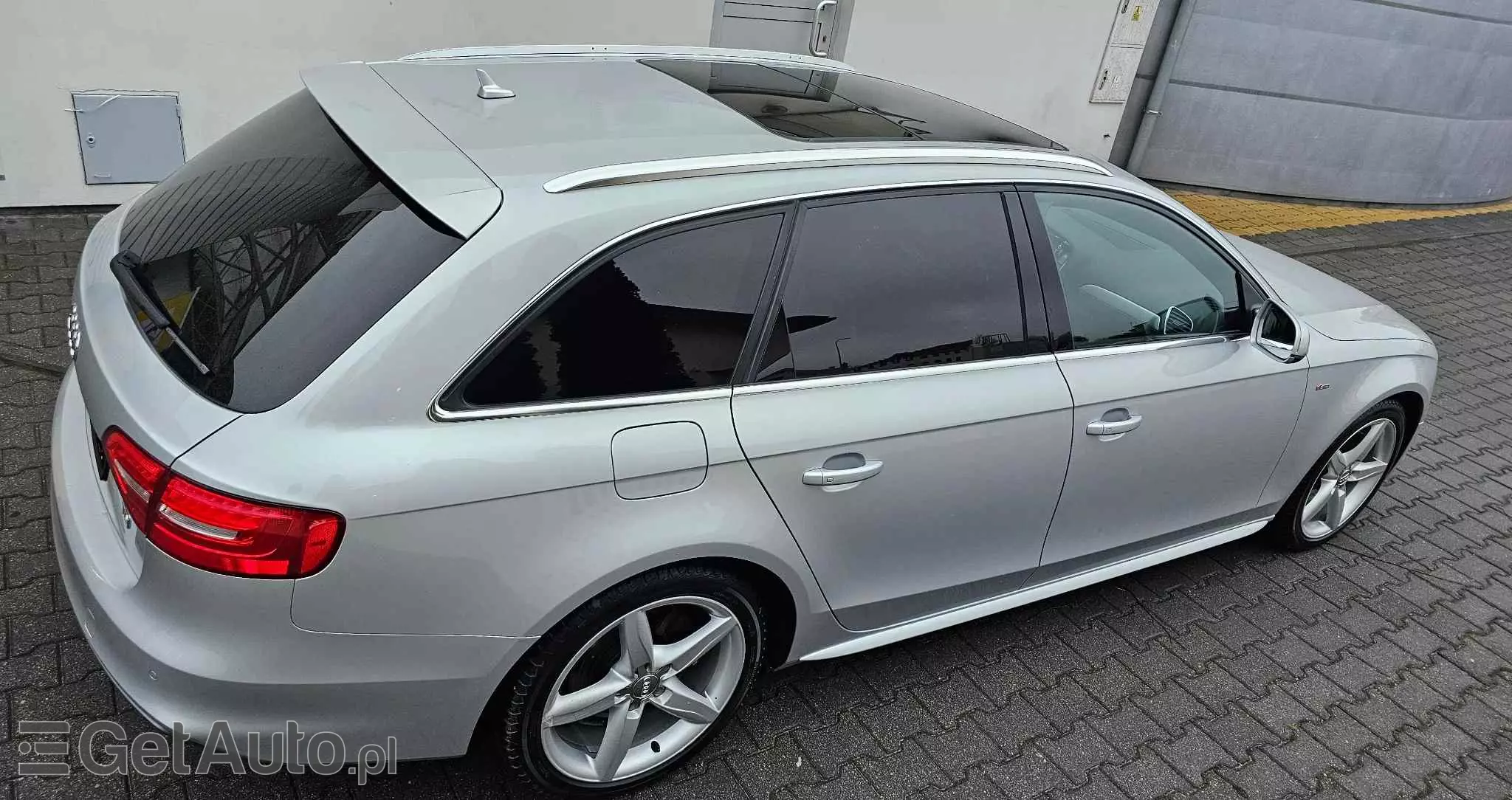 AUDI A4 Avant 2.0 TDI ultra S tronic sport