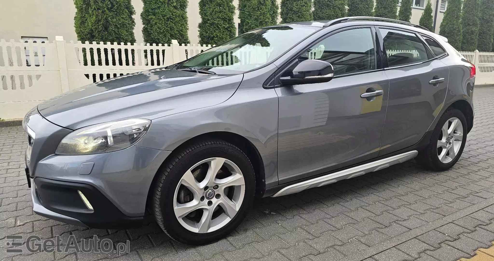 VOLVO V40 Cross Country D2 Drive-E Summum