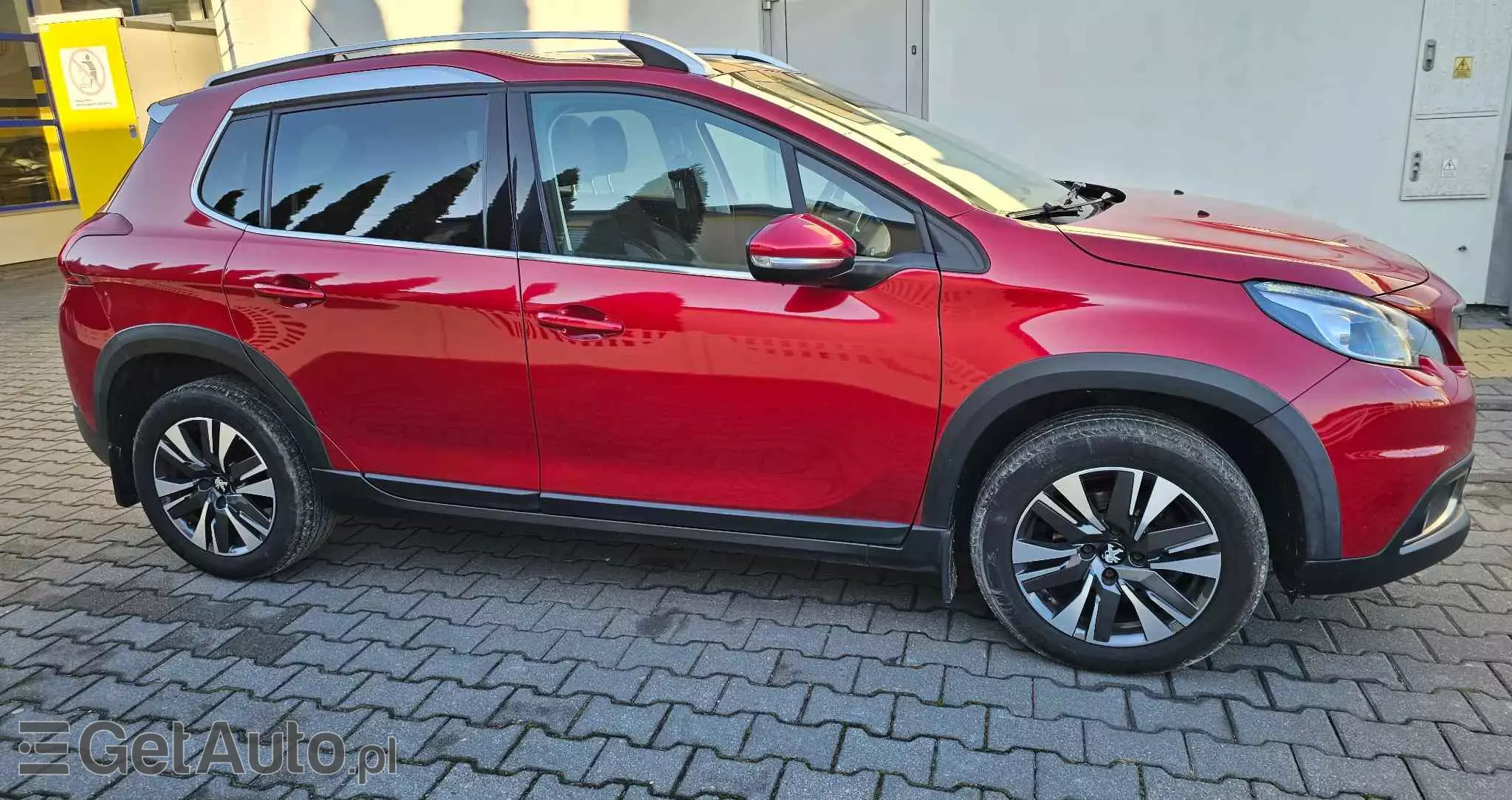 PEUGEOT 2008 1.6 BlueHDi Allure