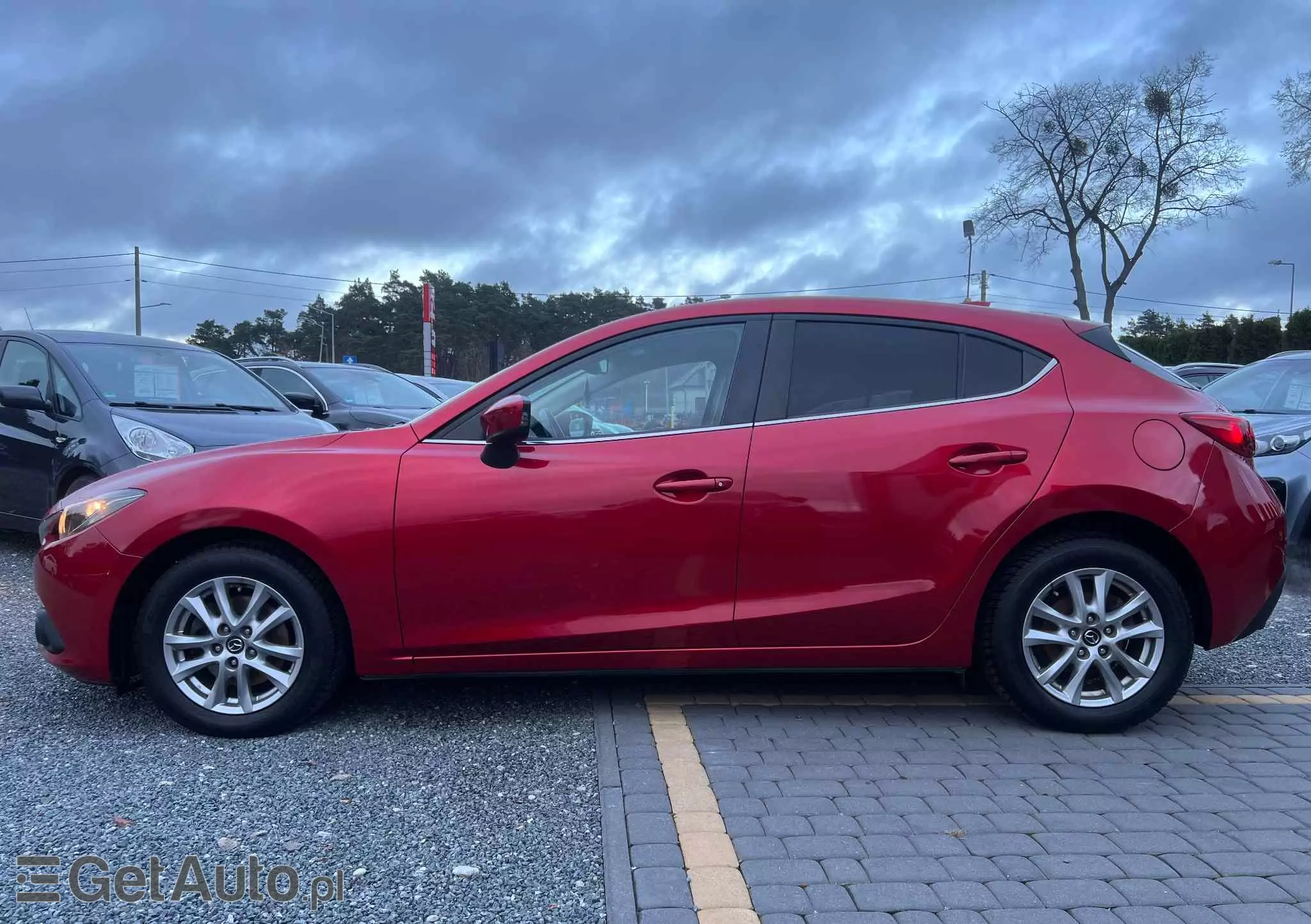 MAZDA 3 SKYACTIV-G 120 Automatik Center-Line