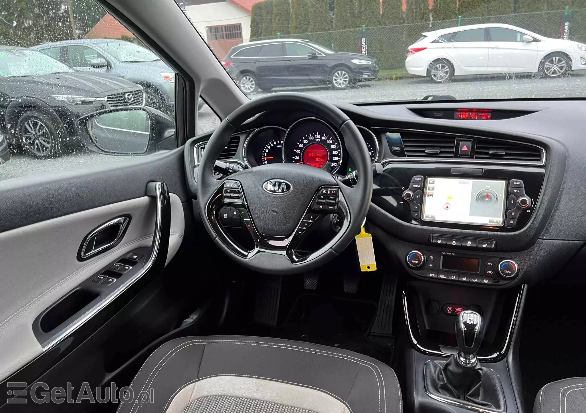 KIA Ceed 1.6 GDI ISG UEFA EURO 2016