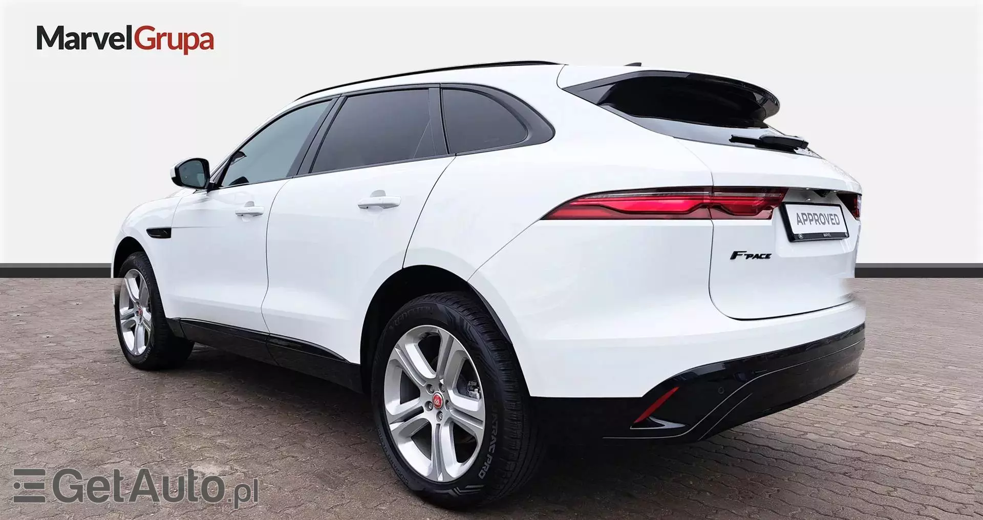 JAGUAR F-Pace 