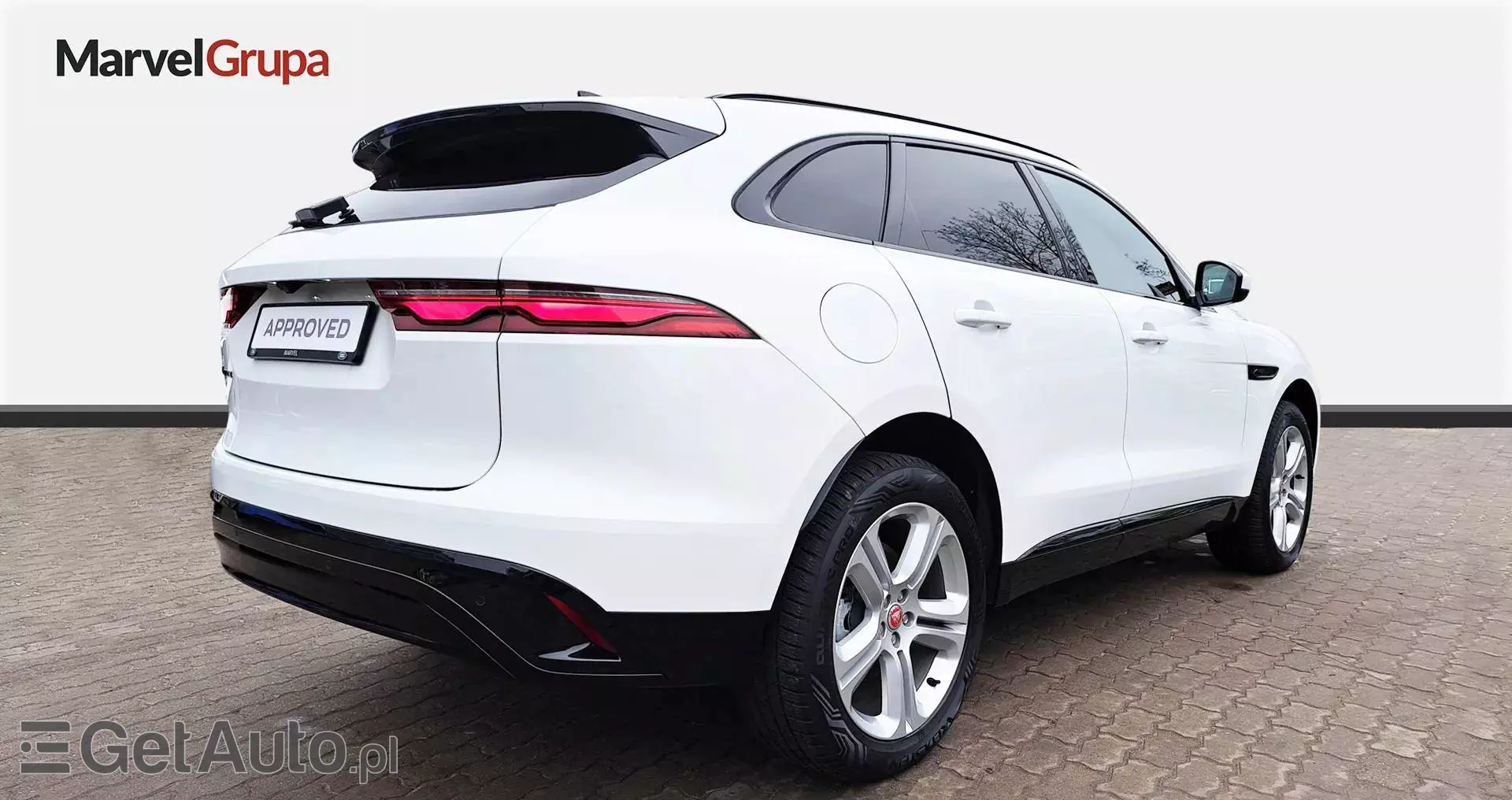 JAGUAR F-Pace 