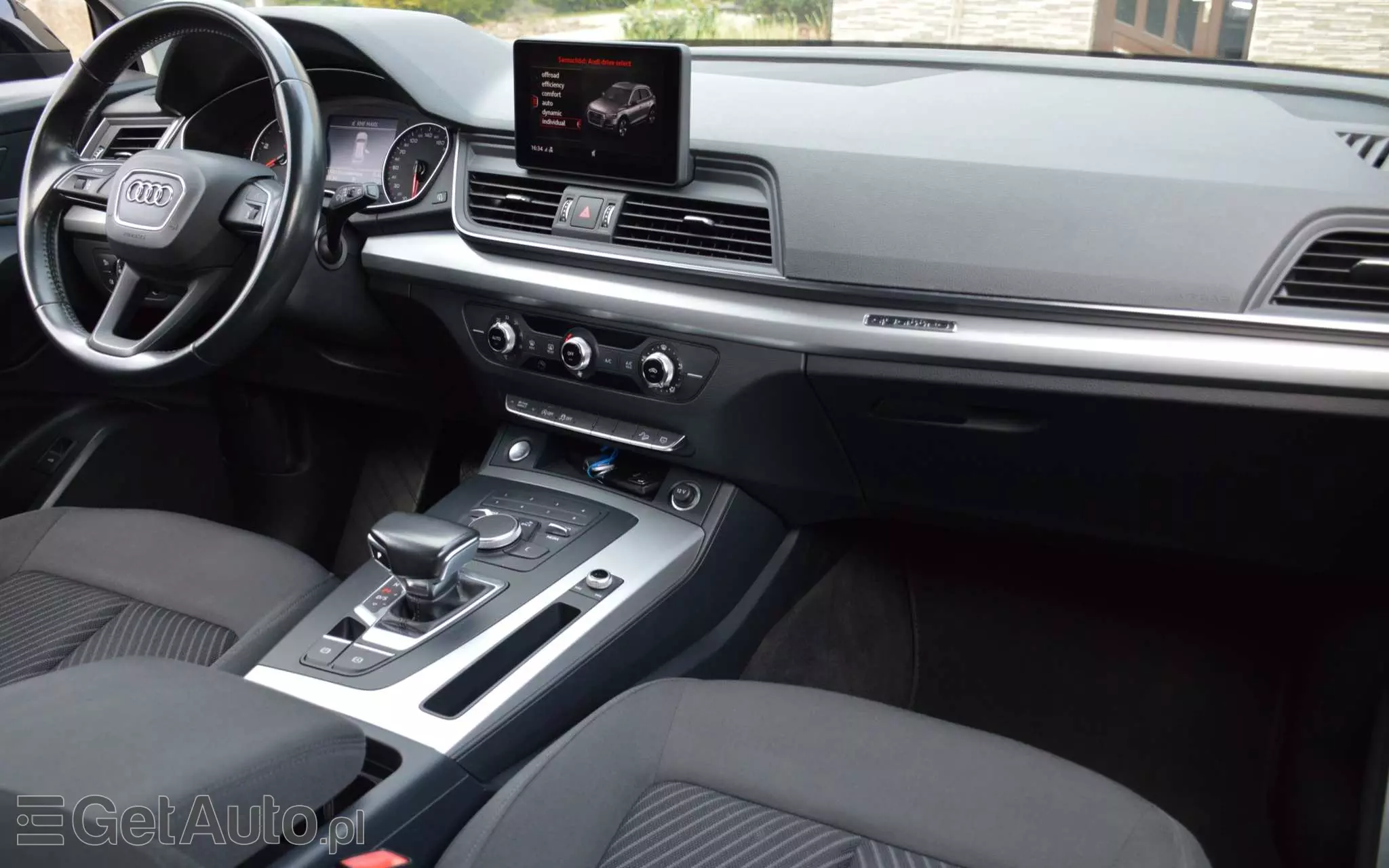 AUDI Q5 2.0 TDI quattro S tronic design