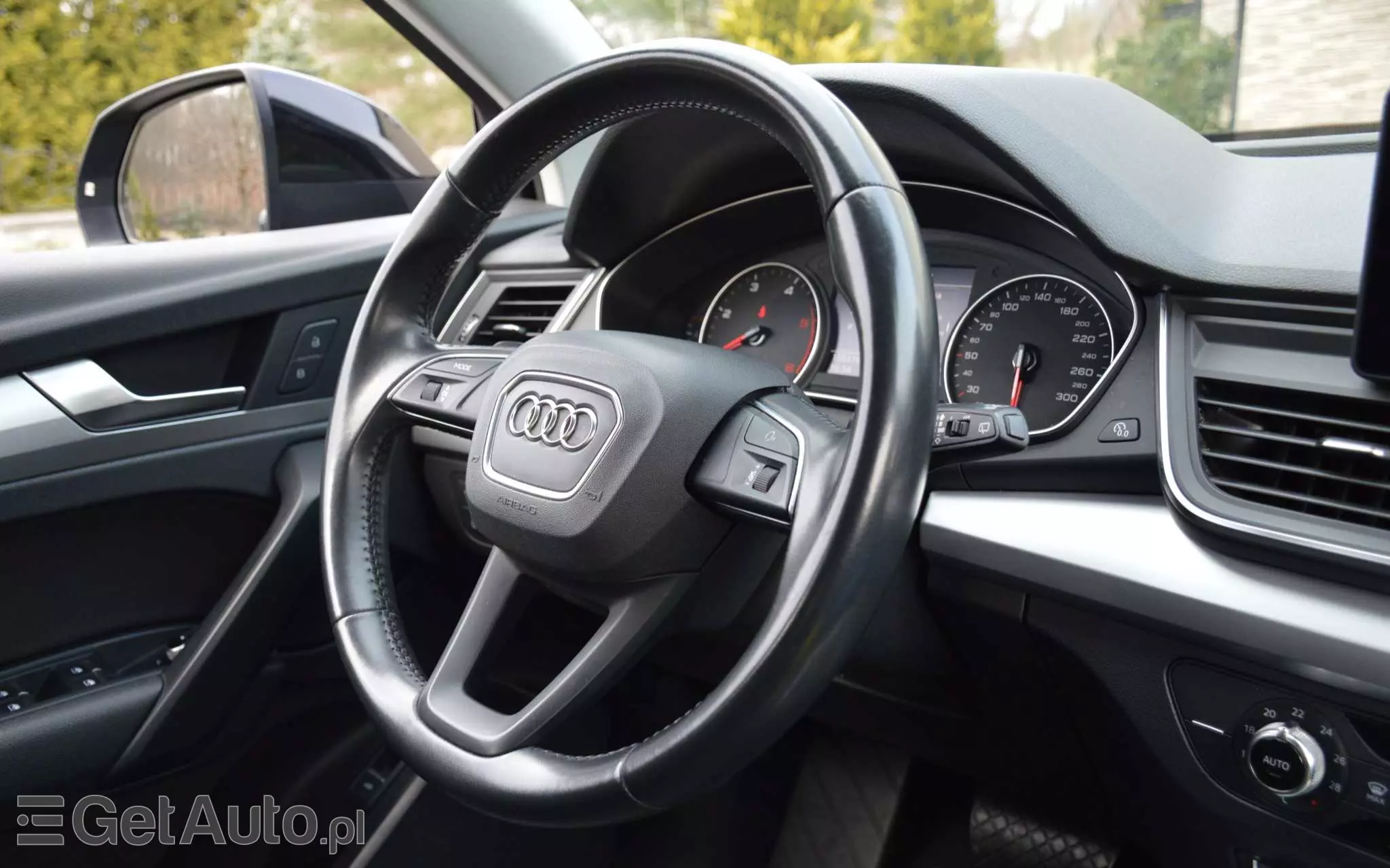 AUDI Q5 2.0 TDI quattro S tronic design