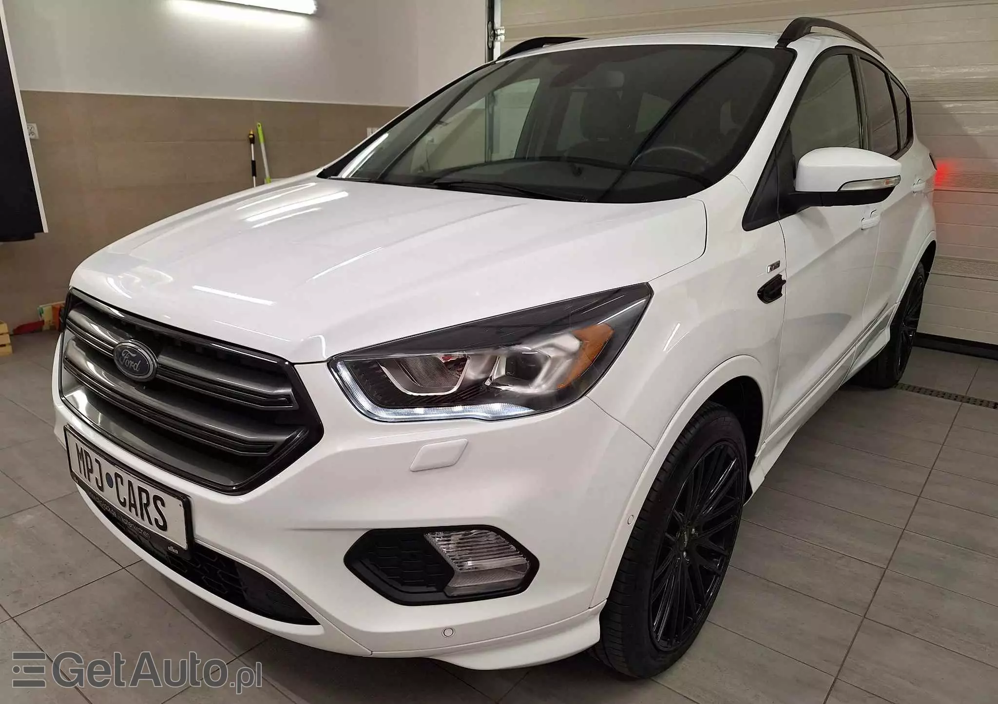 FORD Kuga 1.5 EcoBoost ST-LINE X