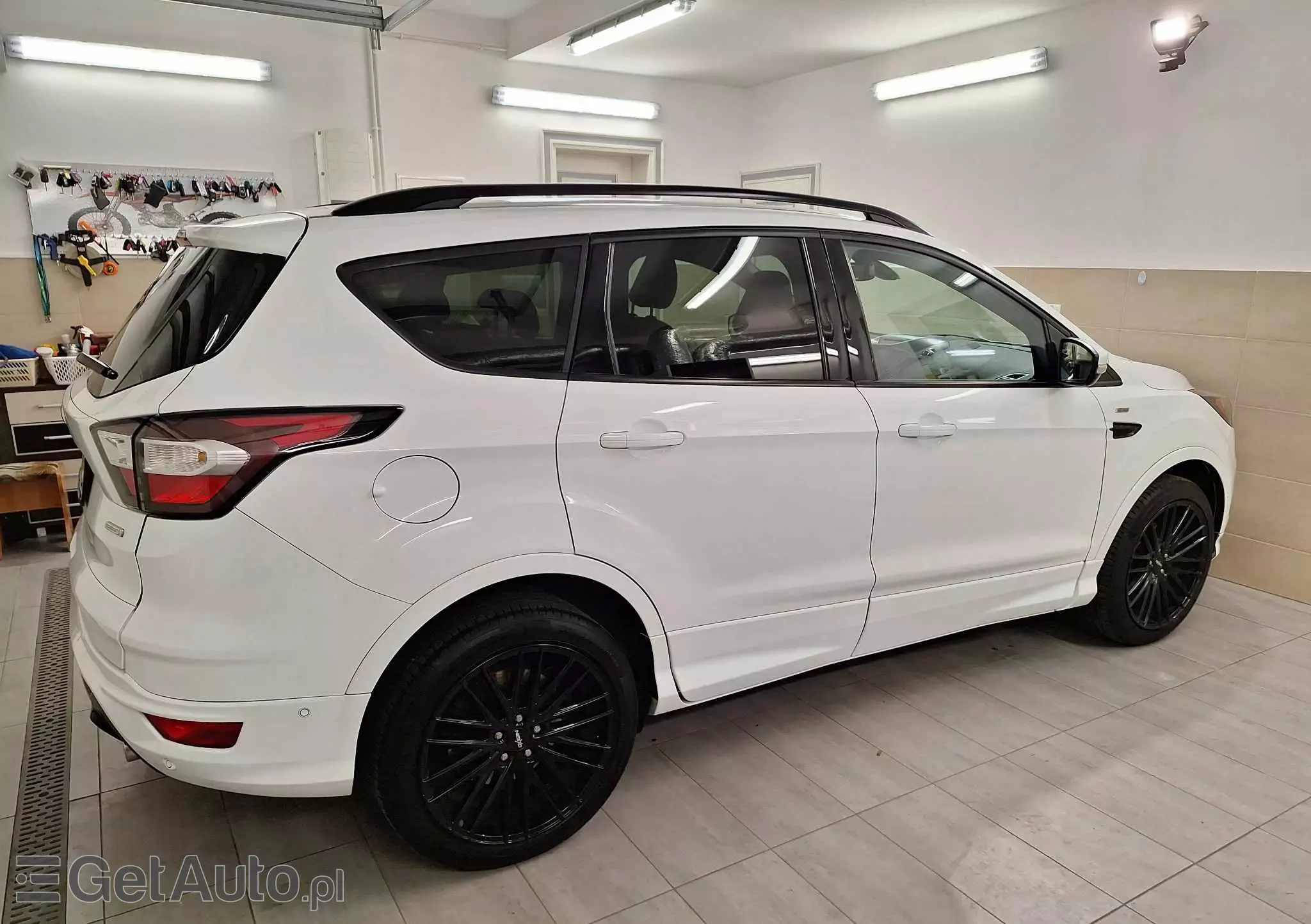 FORD Kuga 1.5 EcoBoost ST-LINE X