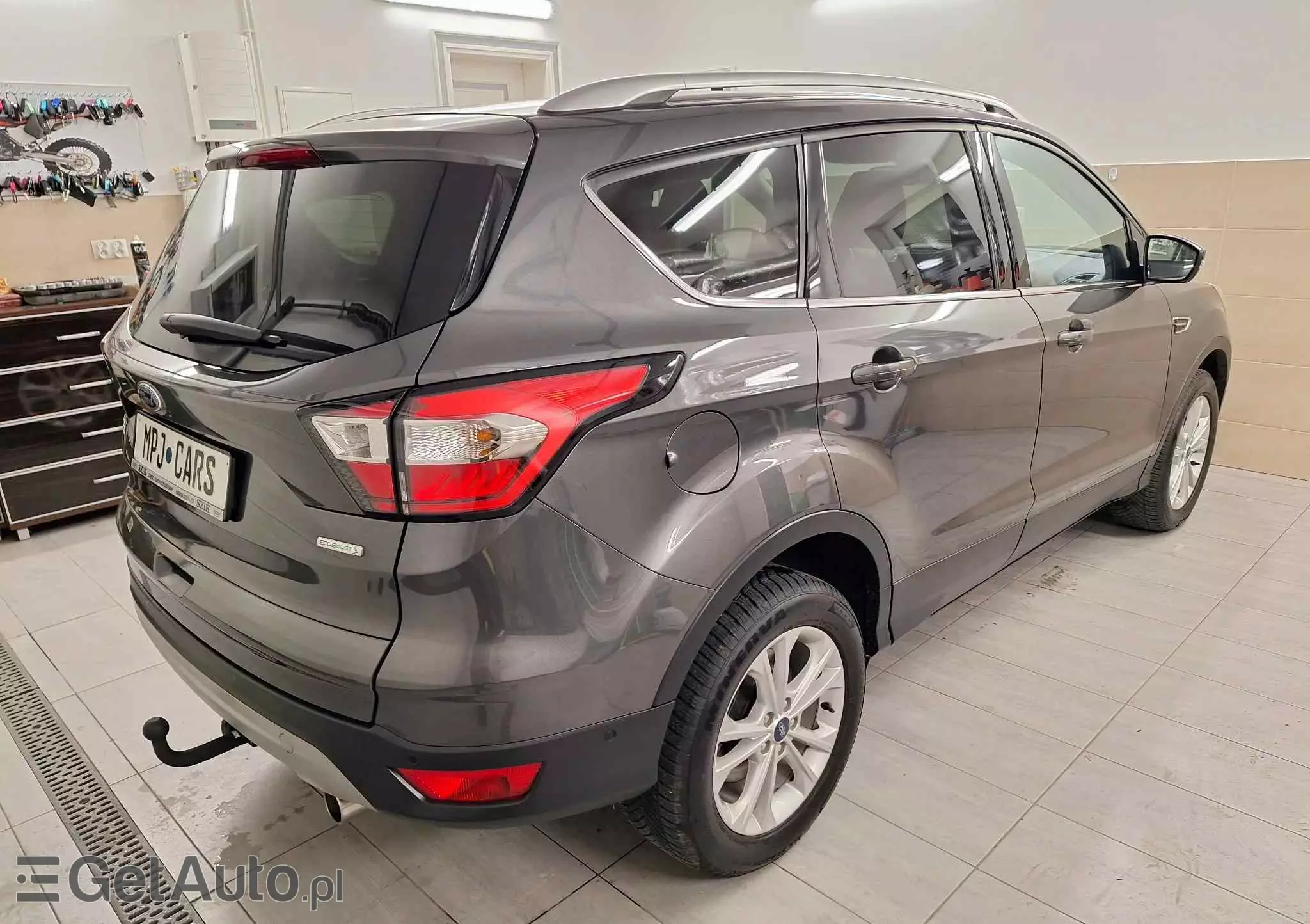 FORD Kuga 1.5 EcoBoost COOL&CONNECT