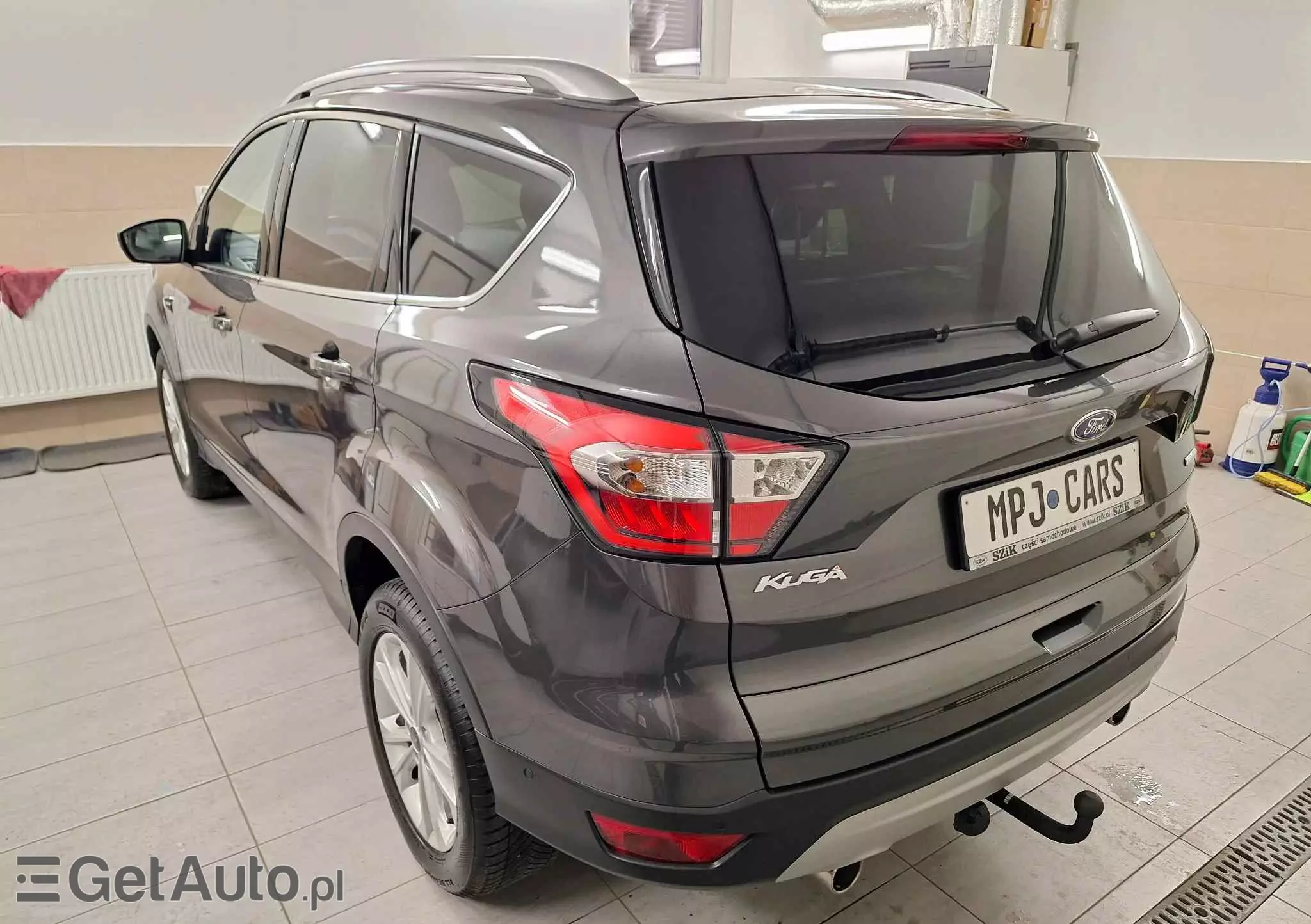 FORD Kuga 1.5 EcoBoost COOL&CONNECT