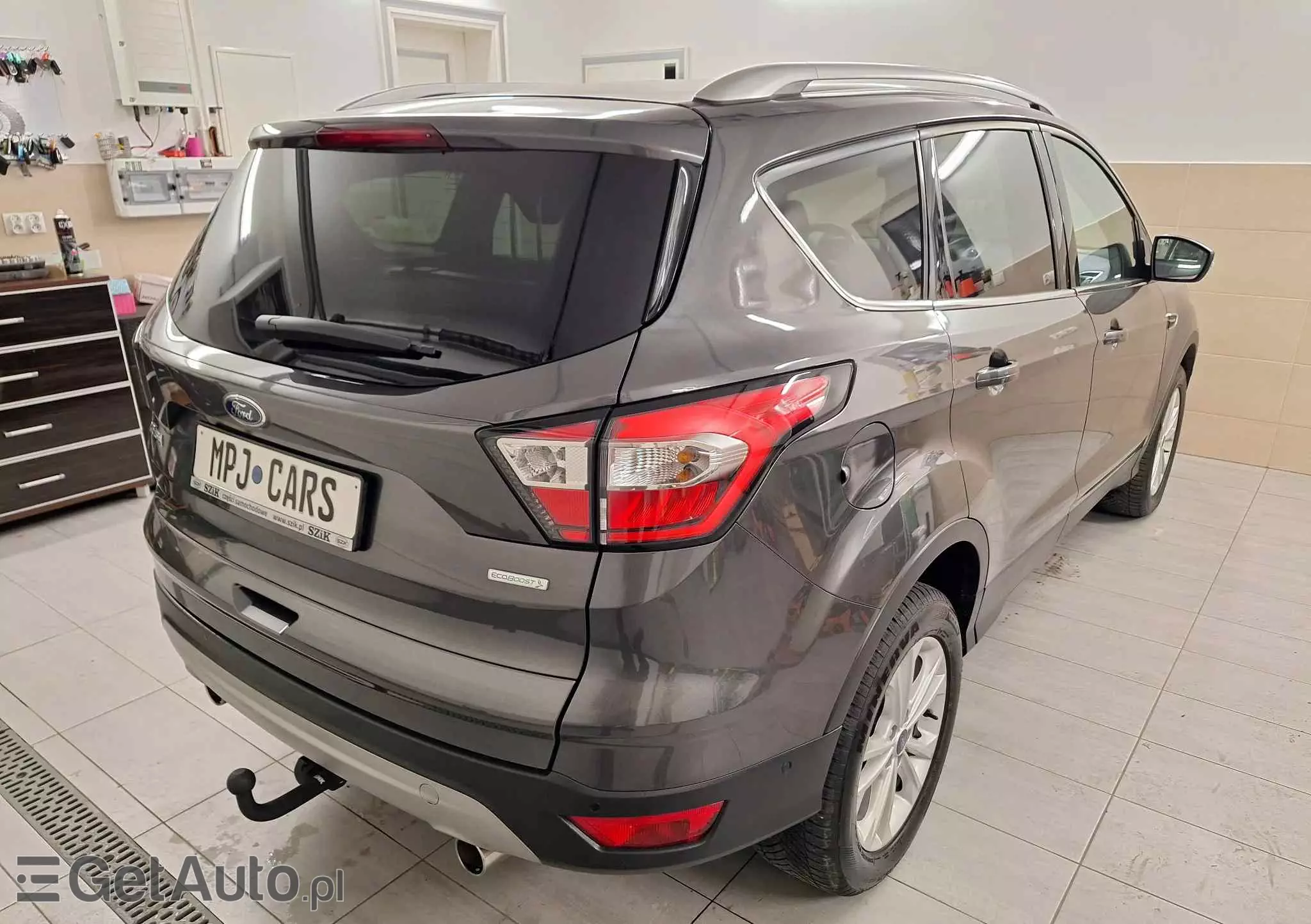 FORD Kuga 1.5 EcoBoost COOL&CONNECT