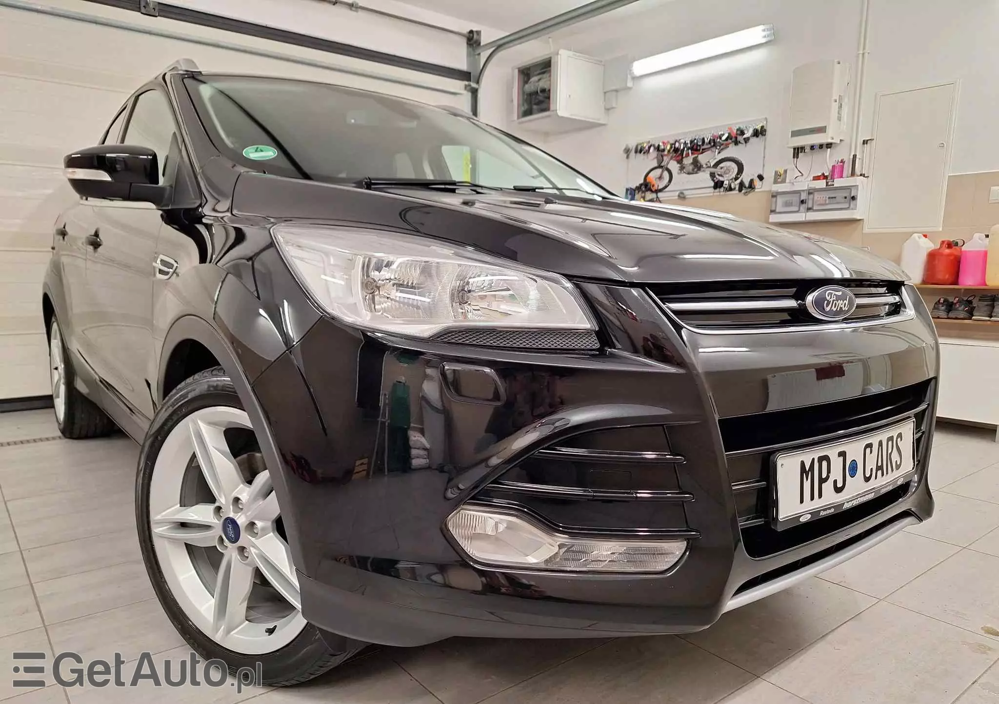 FORD Kuga 1.6 EcoBoost 2x4 Titanium