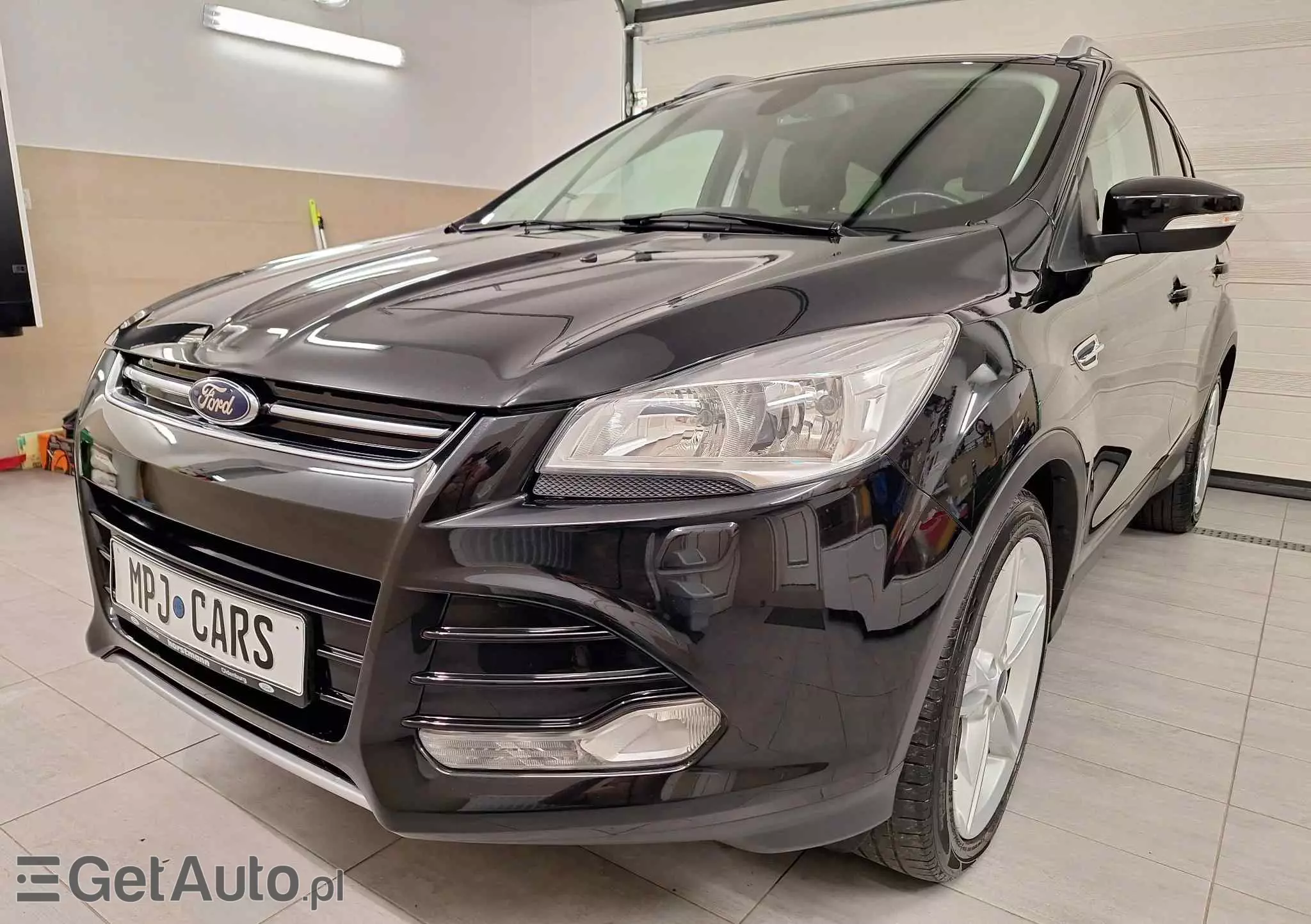 FORD Kuga 1.6 EcoBoost 2x4 Titanium