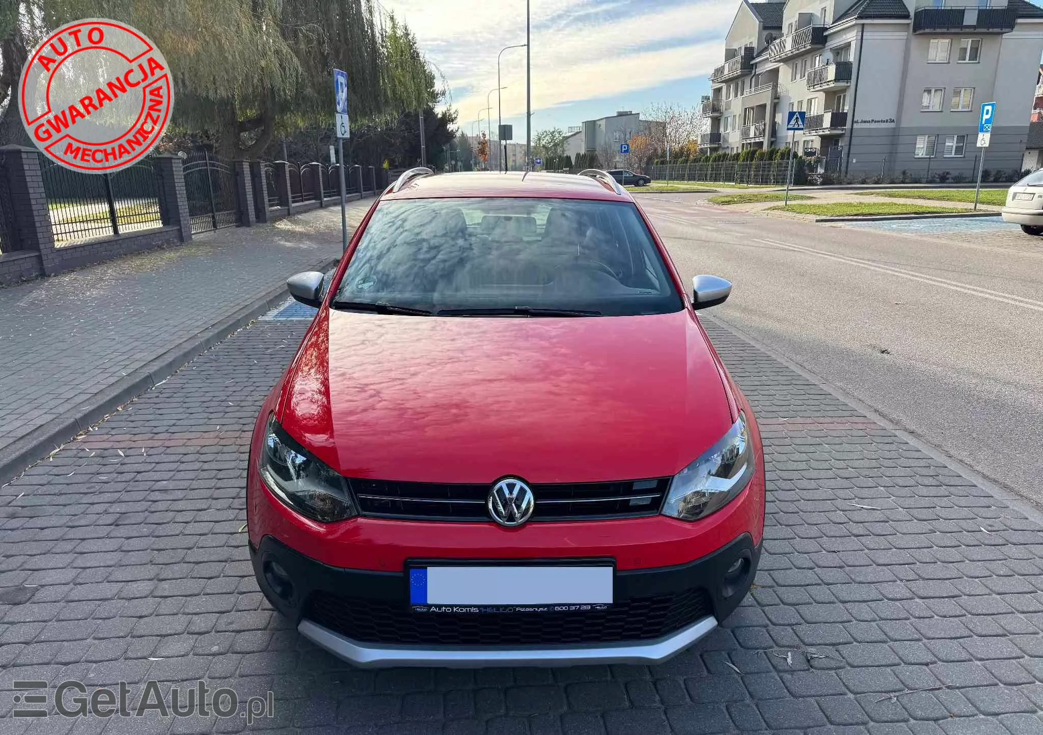 VOLKSWAGEN Polo 