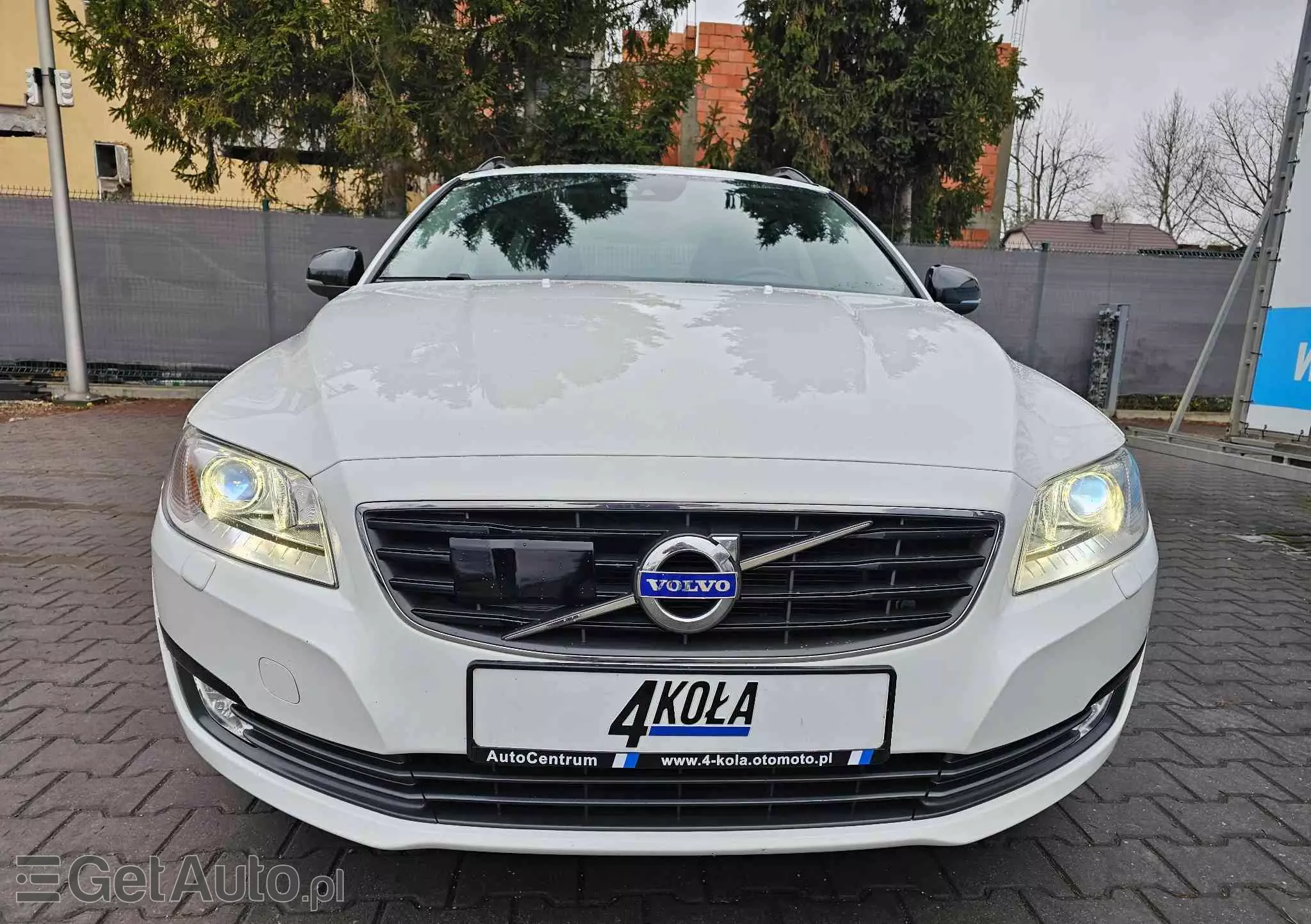 VOLVO V70 D4 Drive-E Summum