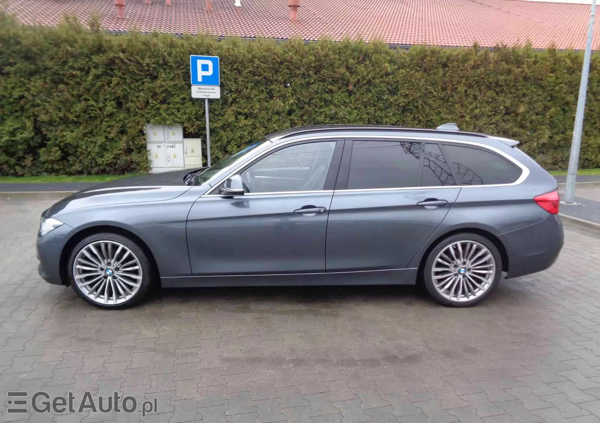 BMW Seria 3 320d Touring xDrive Sport Line