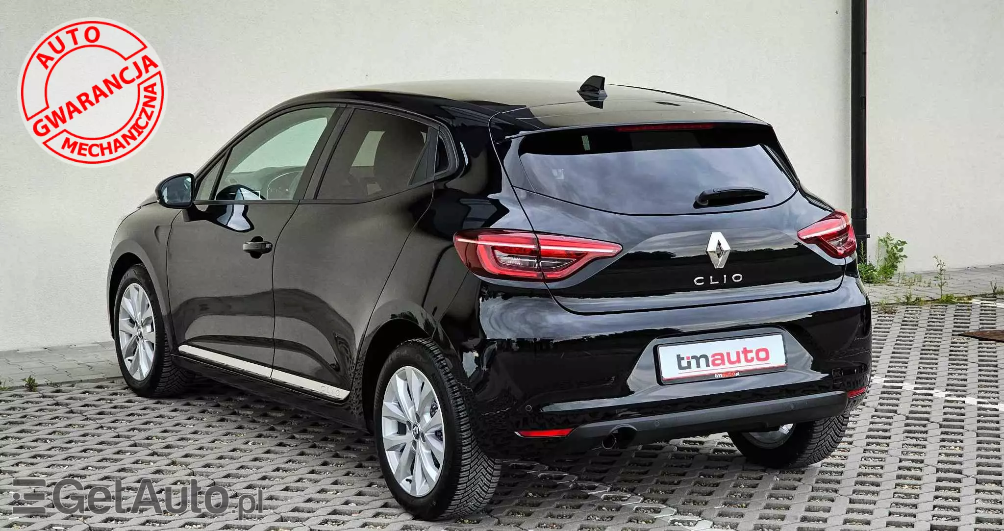 RENAULT Clio 1.0 TCe Intens