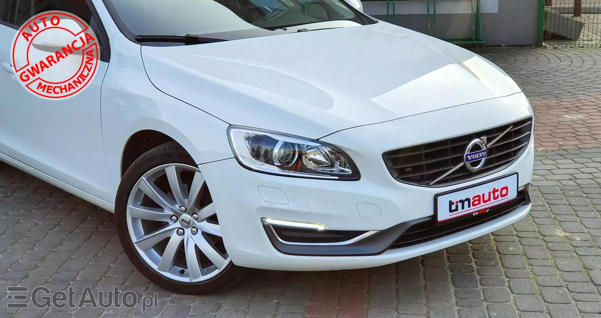 VOLVO V60 D3 Drive-E Dynamic Edition (Momentum)